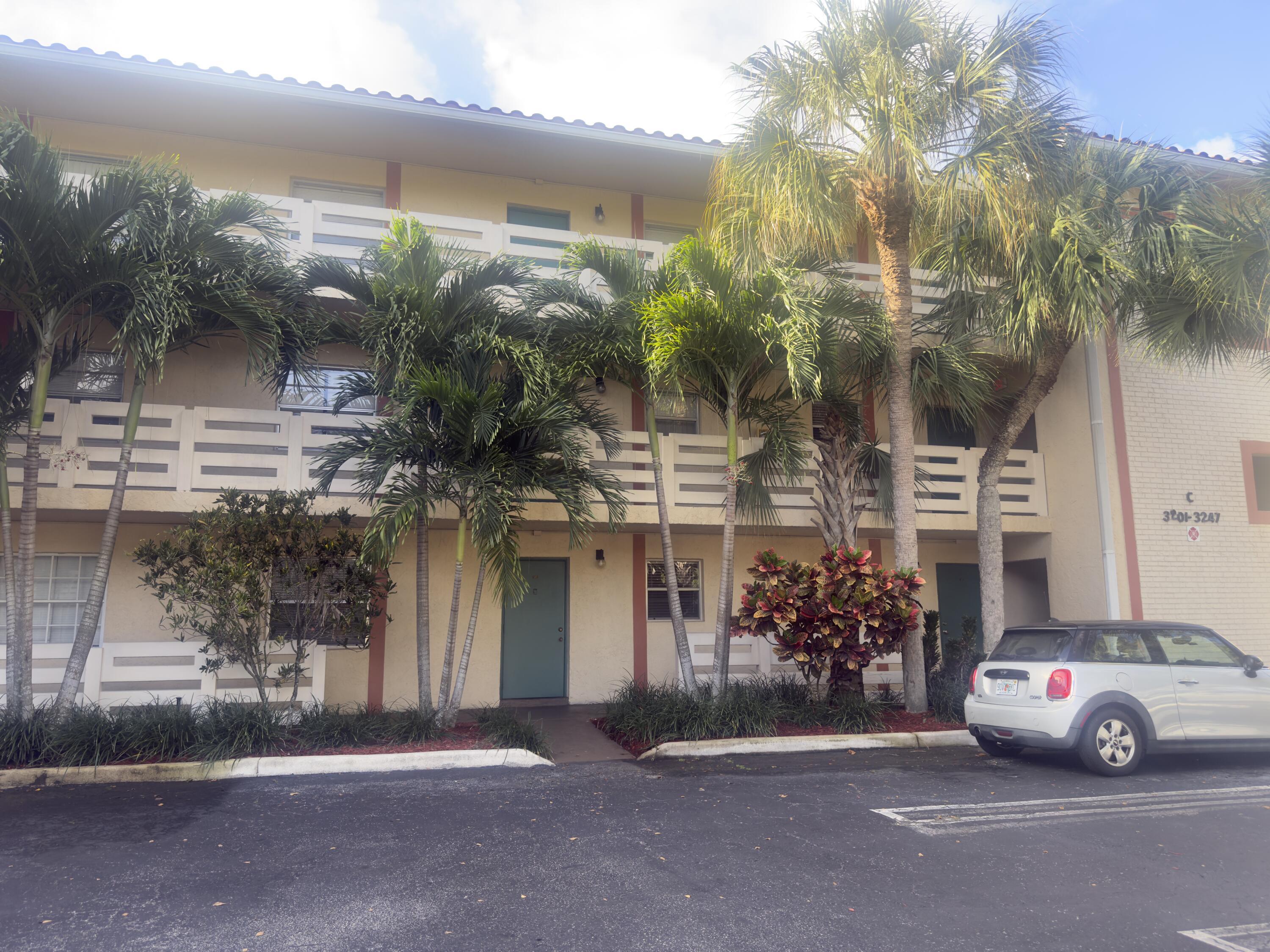 3213 NW 103rd Terrace 107-c, Coral Springs, FL 33065, Coral Springs - Photo 3