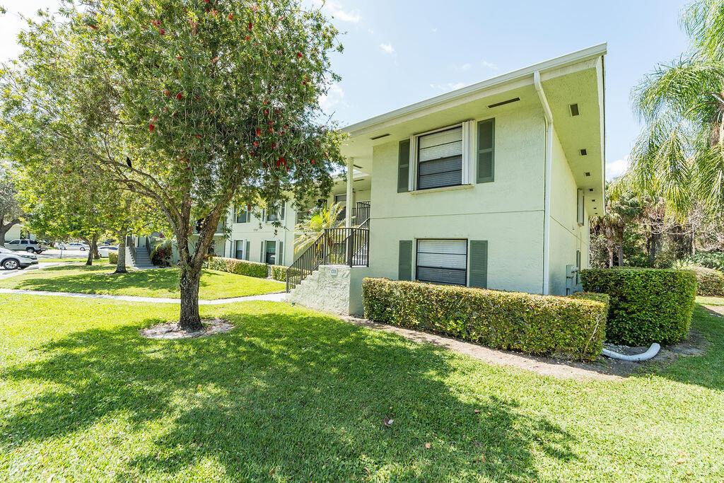 1701 Sabal Ridge Circle G, Palm Beach Gardens, FL 33418, Palm Beach Gardens - Photo 4