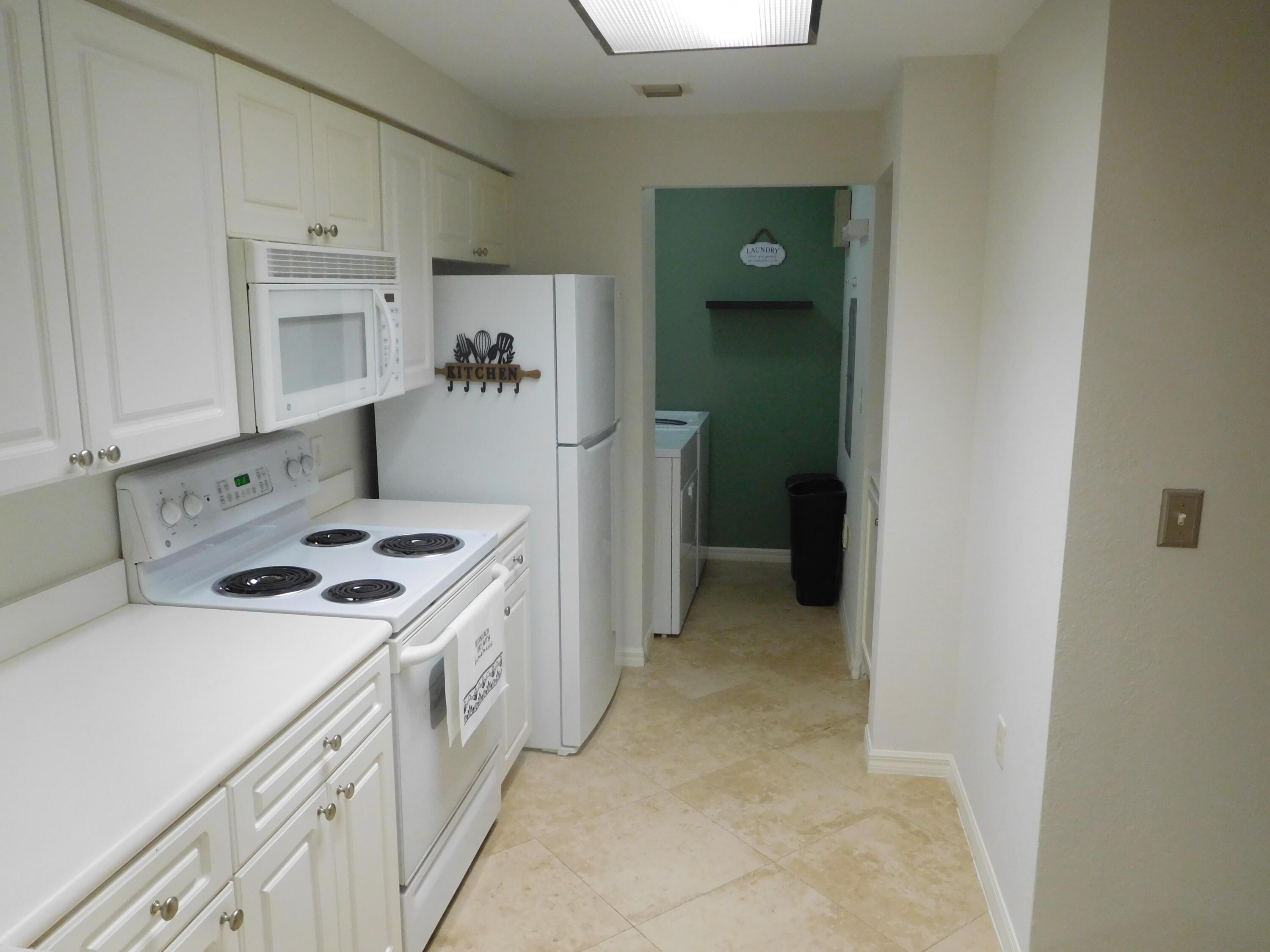 2729 Anzio Court 102, Palm Beach Gardens, FL 33410, Palm Beach Gardens - Photo 4