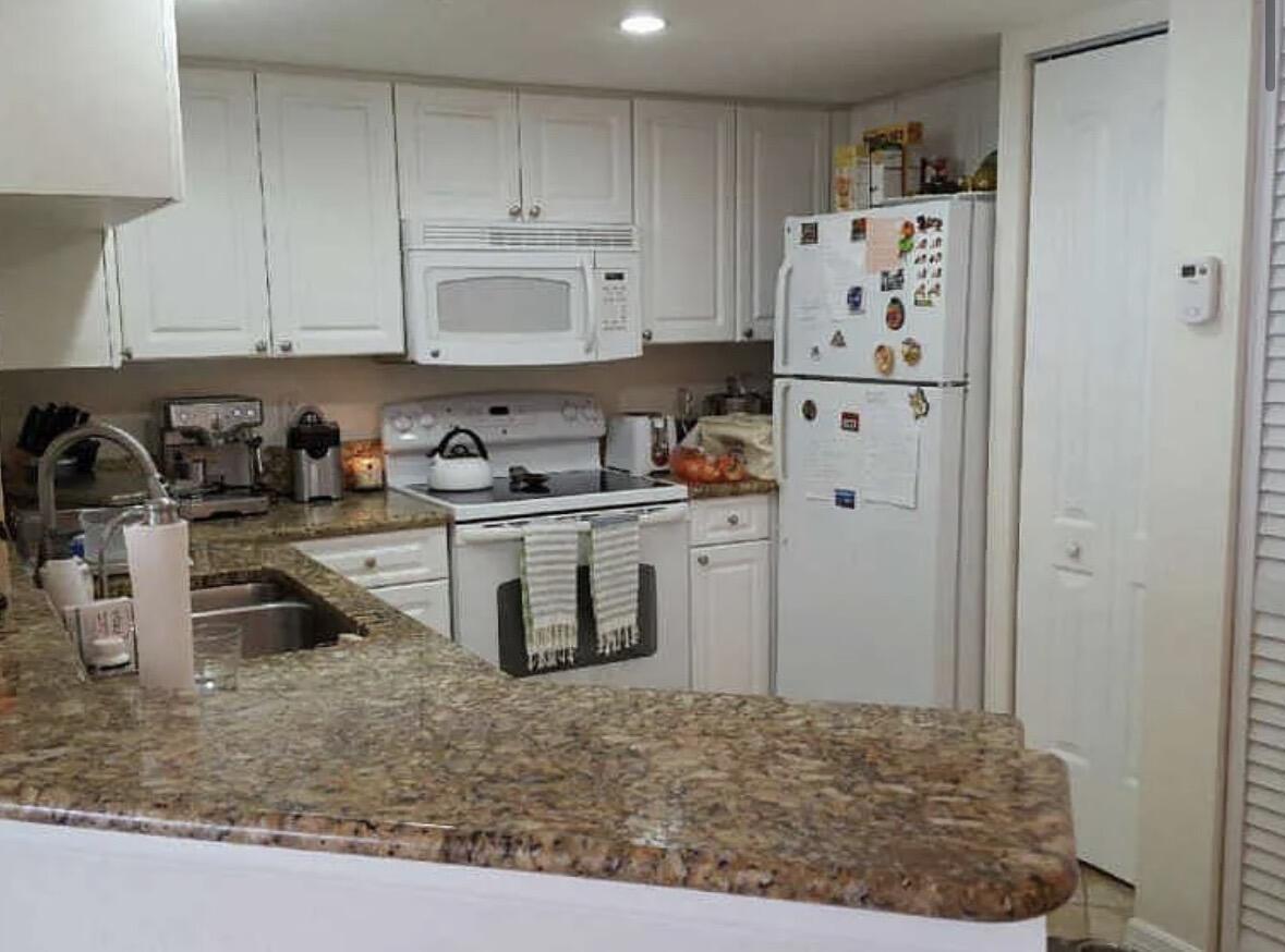 500 Crestwood Court N 517, Royal Palm Beach, FL 33411, Royal Palm Beach - Photo 3