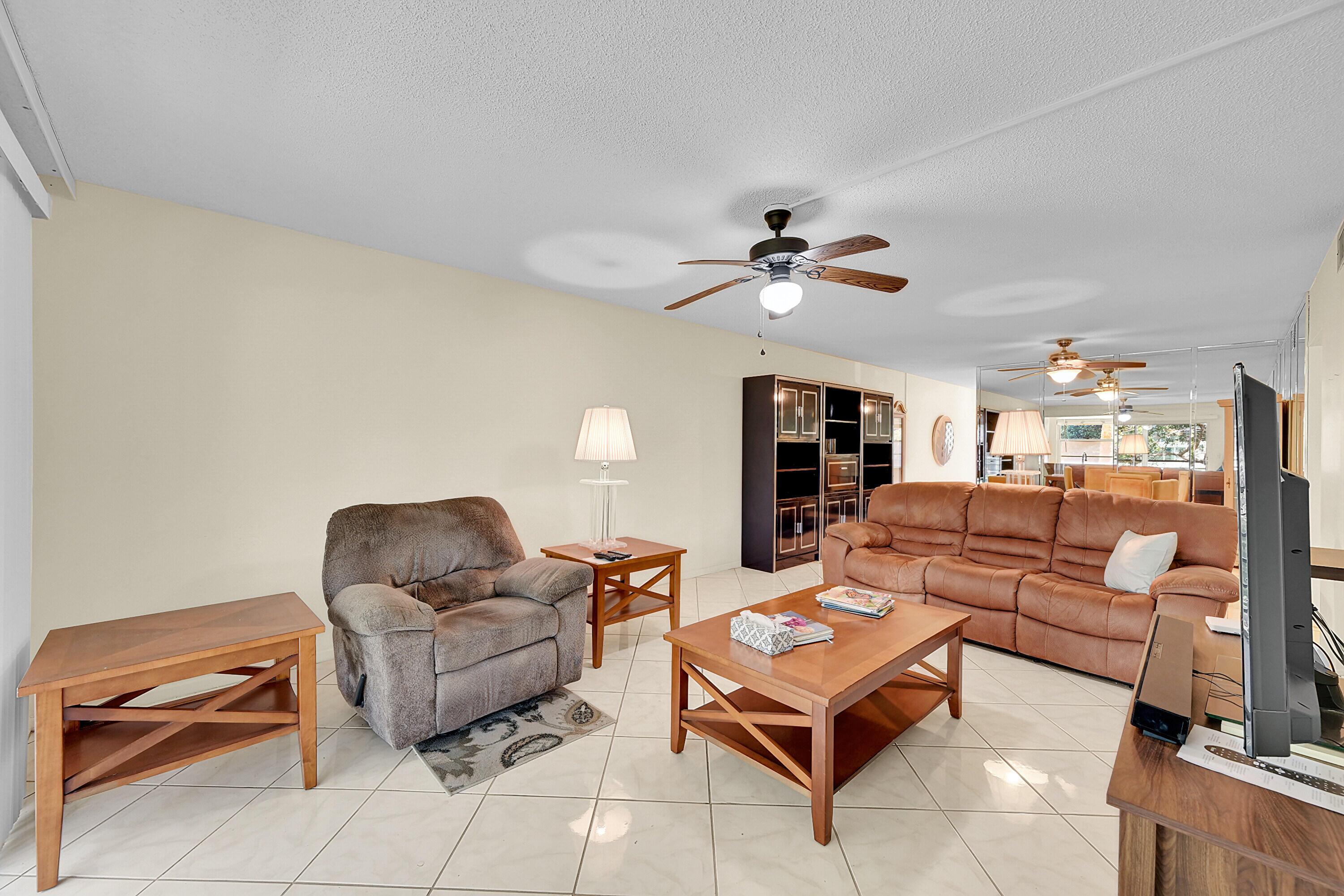 2403 Antigua Circle C2, Coconut Creek, FL 33066, Coconut Creek - Photo 3