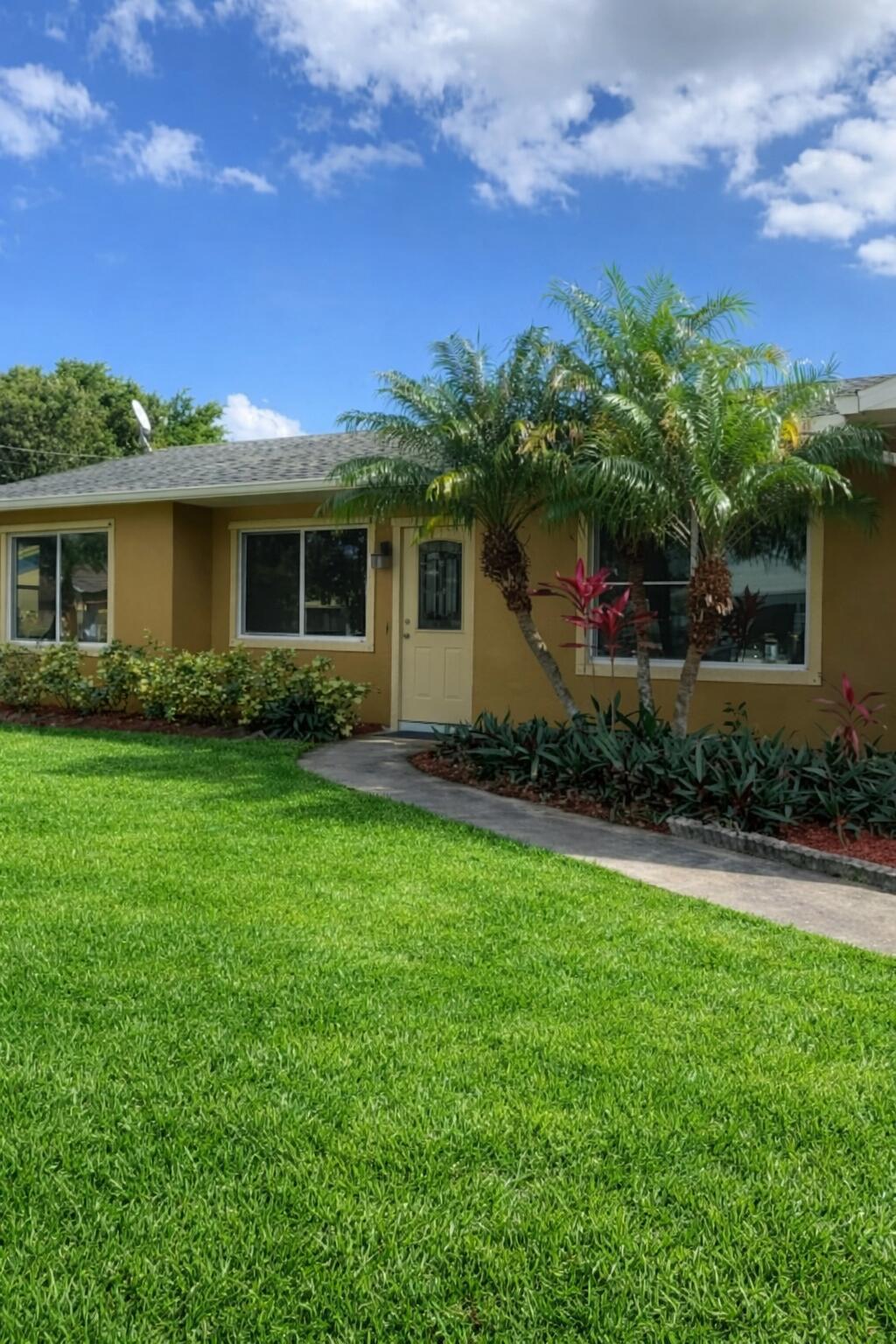 286 SW Christmas Terrace, Port St. Lucie, FL 34984, Port St. Lucie
