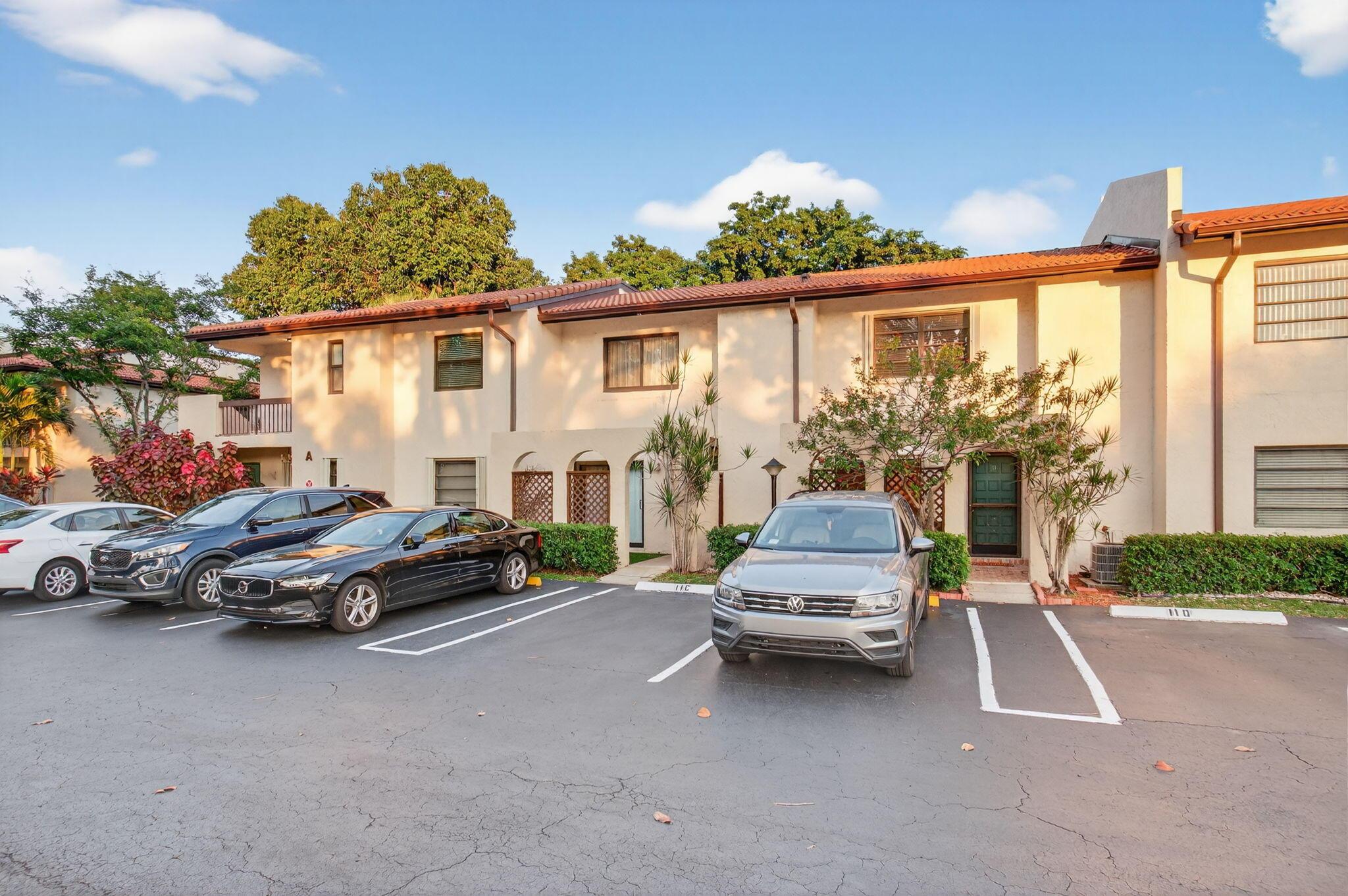 21682 Cypress Road 11c, Boca Raton, FL 33433, Boca Raton - Photo 2