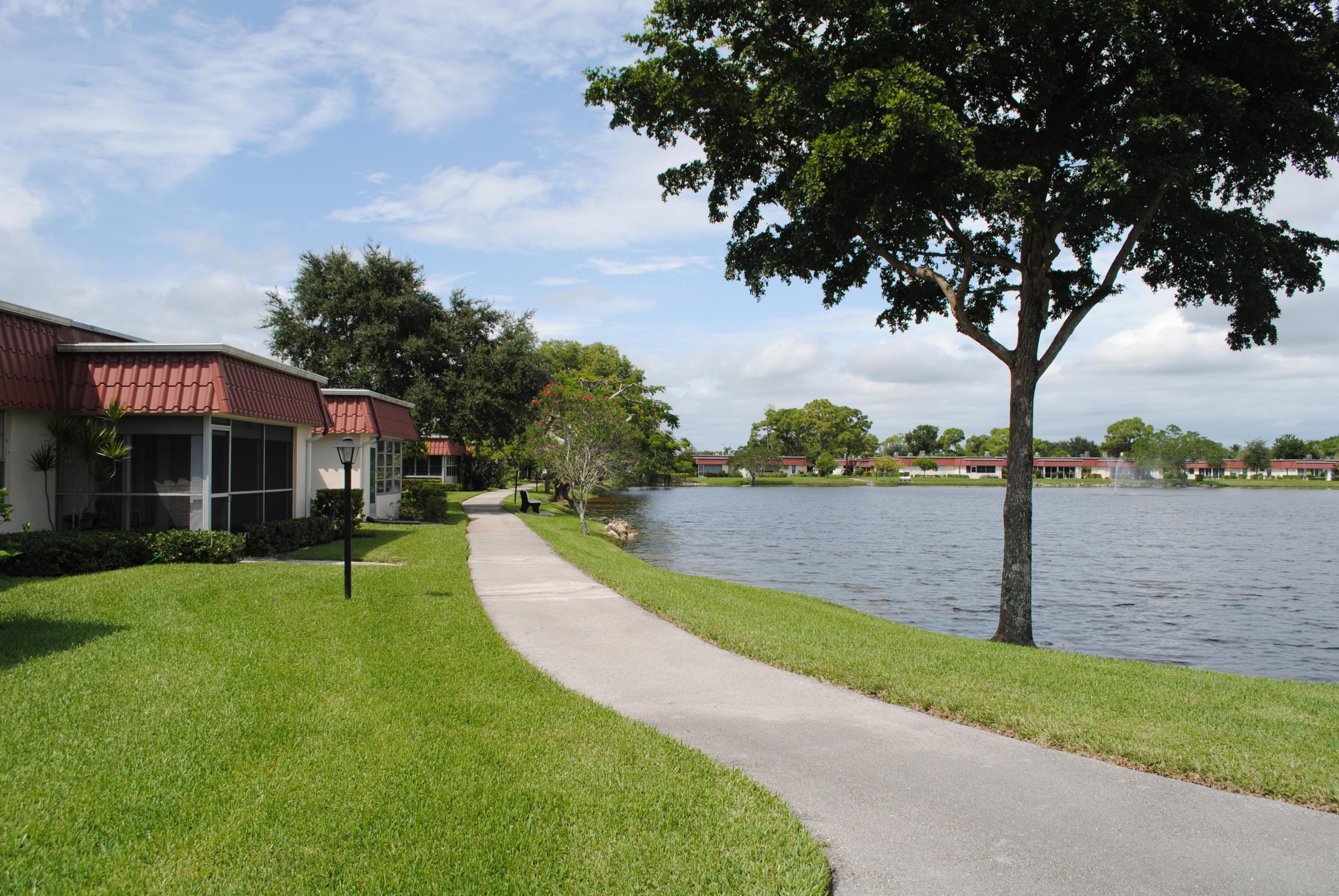 815 Salem Lane, Lake Worth, FL 33467, Lake Worth - Photo 4