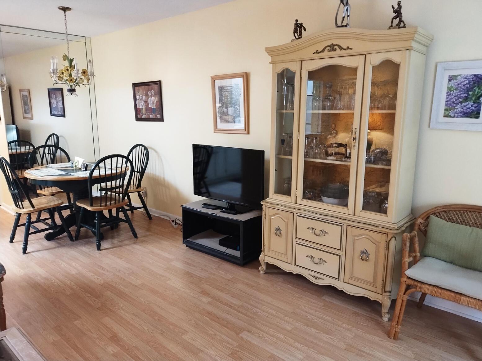 39 Harwood B, Deerfield Beach, FL 33442, Deerfield Beach - Photo 5