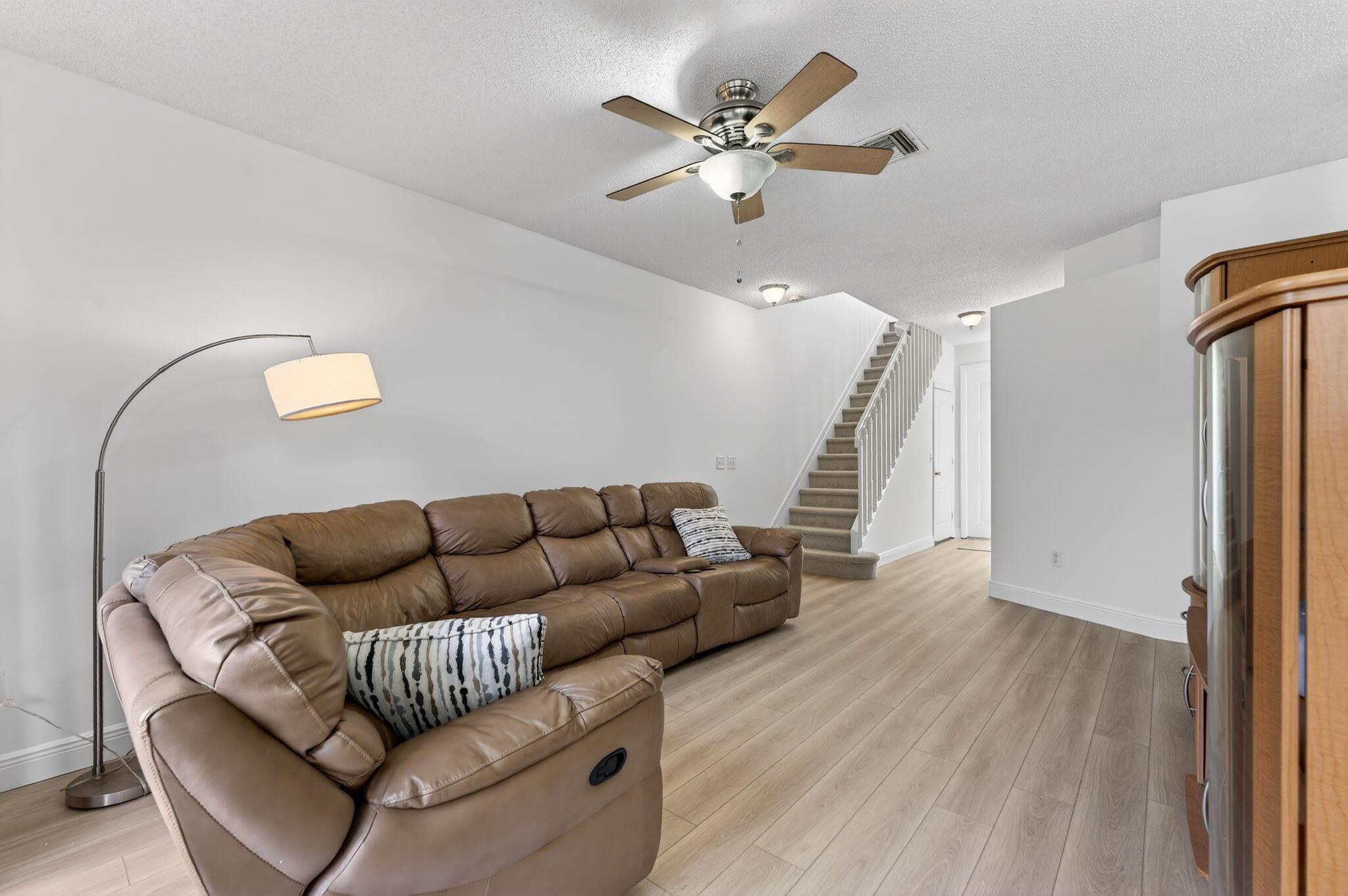 5927 NW 47th Way, Coconut Creek, FL 33073, Coconut Creek - Photo 5