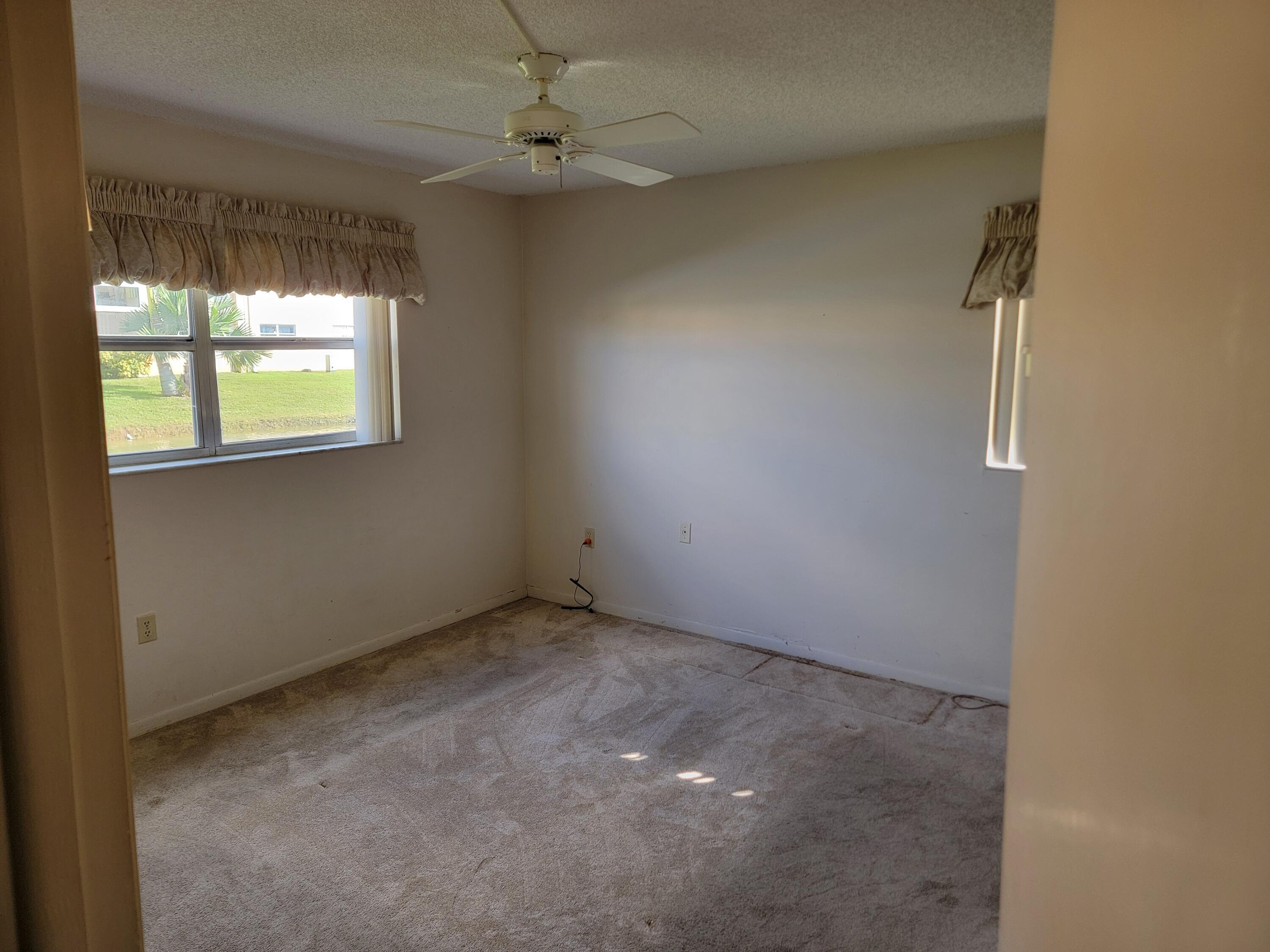 8950 Sunrise Lakes Boulevard 112, Sunrise, FL 33322, Sunrise - Photo 5