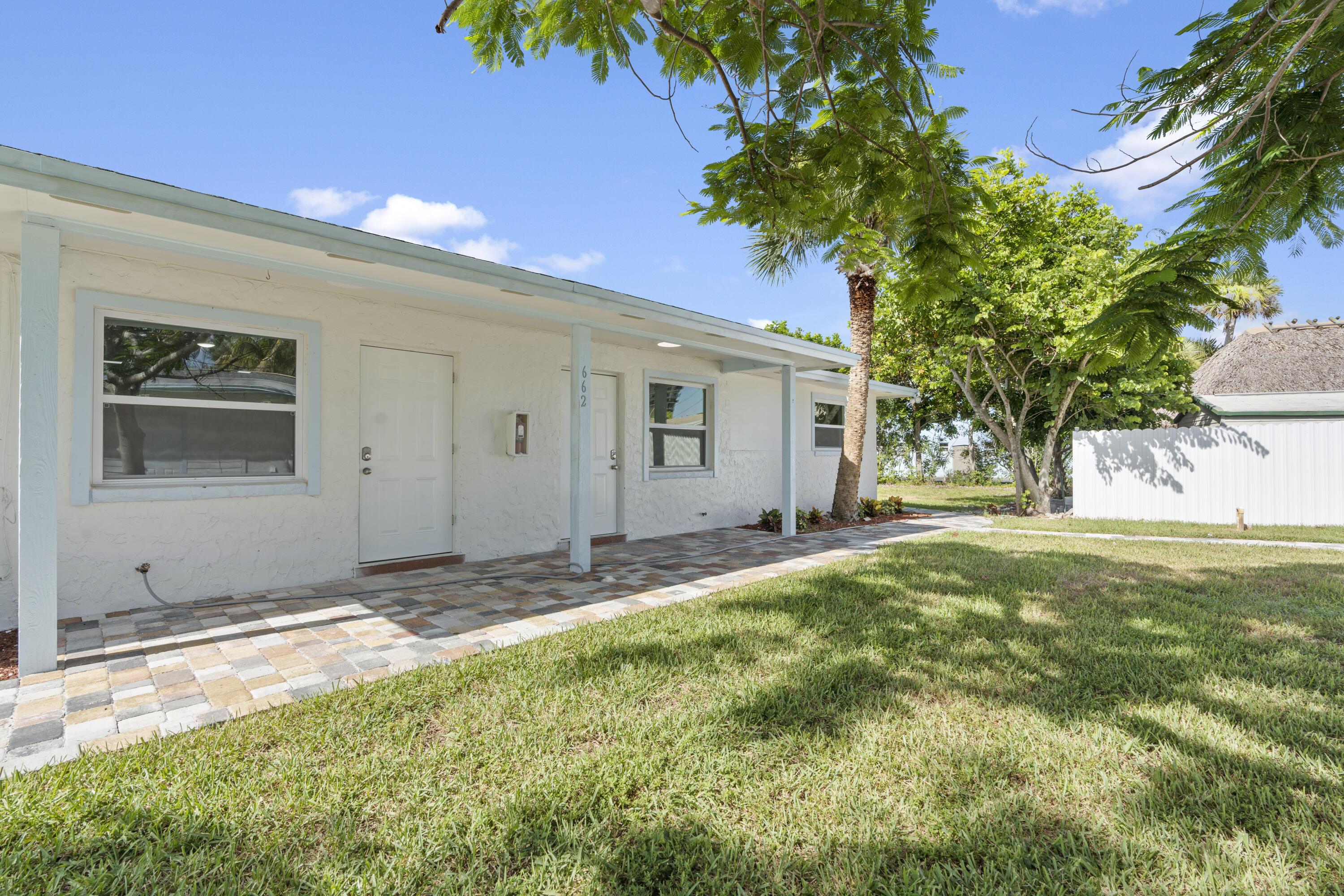 662 Granada Street, Fort Pierce, FL 34949, Fort Pierce - Photo 2