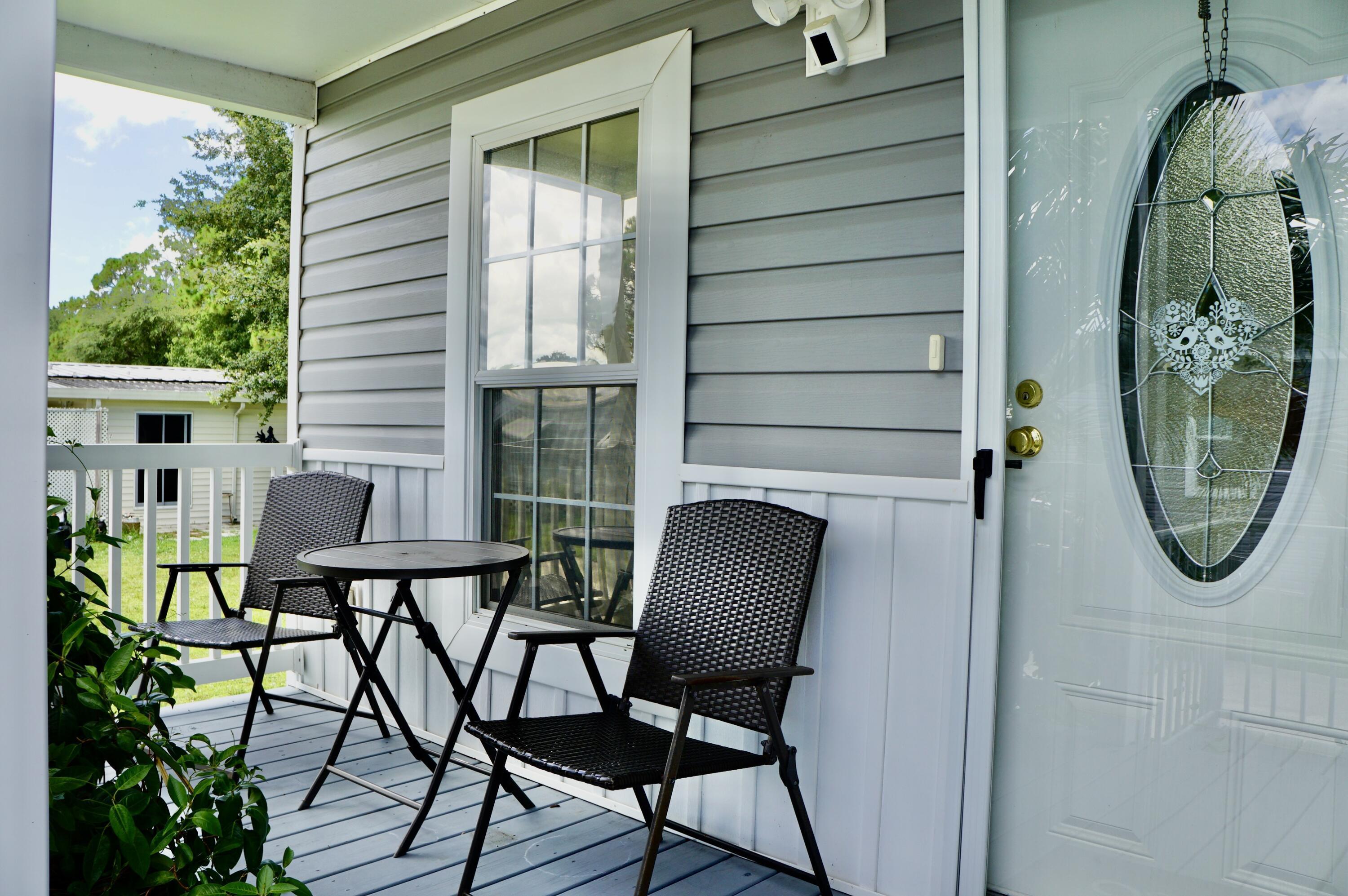 1114 Friendship Drive, Vero Beach, FL 32966, Vero Beach - Photo 5