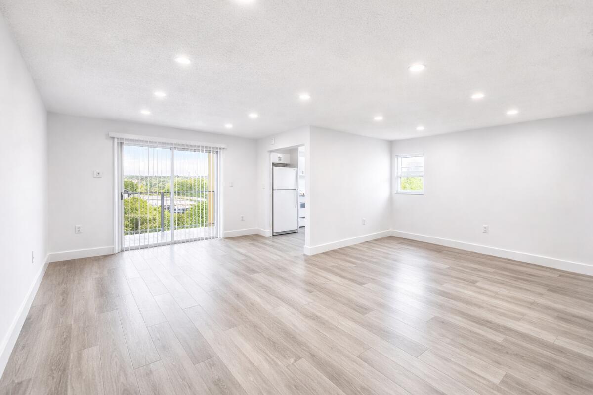 3300 S Dixie Highway 603, Miami, FL 33133, Miami - Photo 4