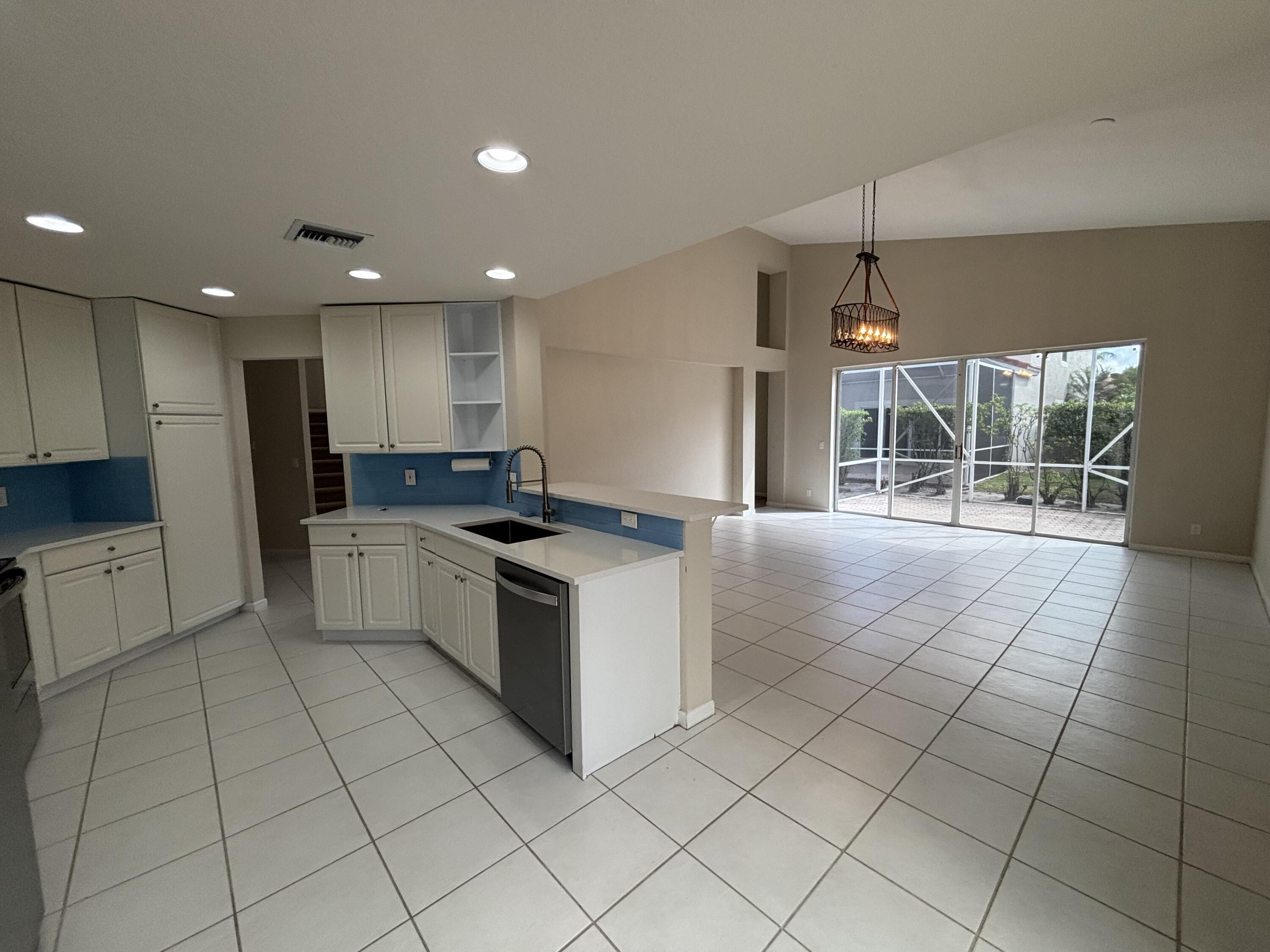 23426 Alzira Circle, Boca Raton, FL 33433, Boca Raton - Photo 3