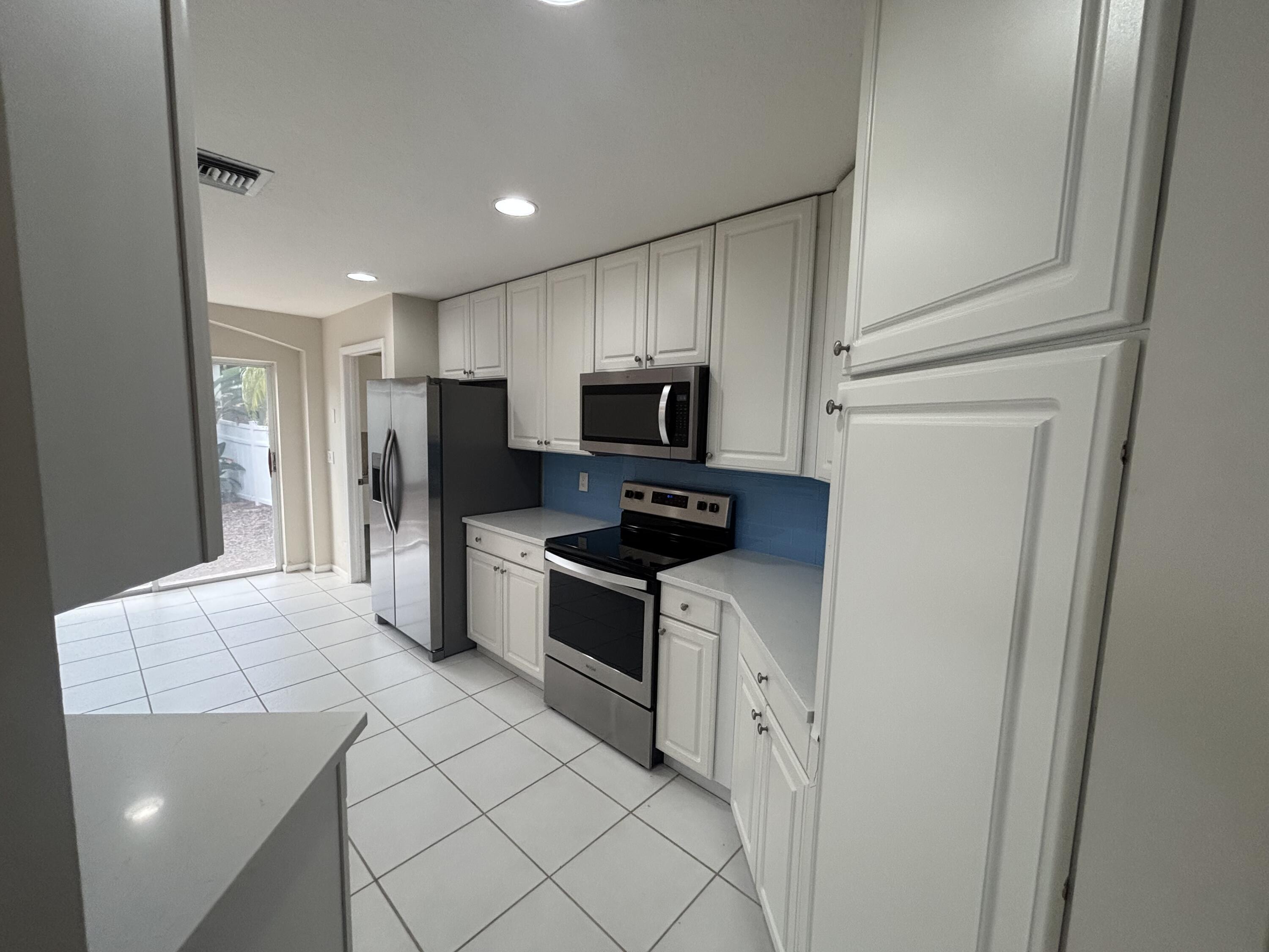23426 Alzira Circle, Boca Raton, FL 33433, Boca Raton - Photo 5
