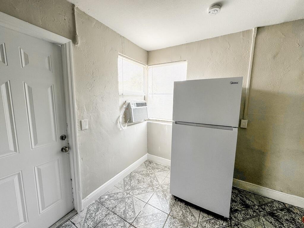 1010 9th Street, West Palm Beach, FL 33401, West Palm Beach - Photo 3