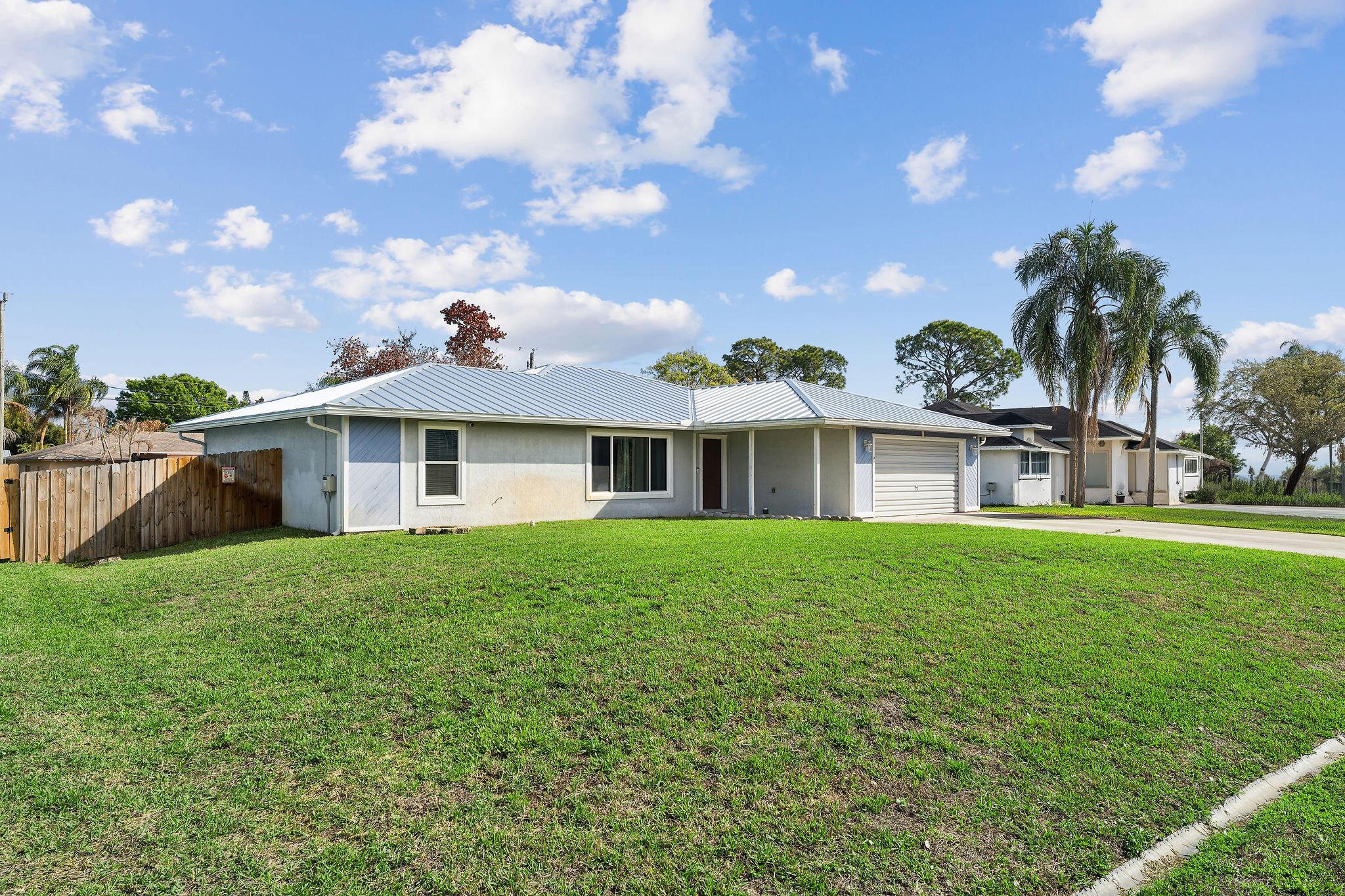 249 SE Todd Avenue, Port St. Lucie, FL 34953, Port St. Lucie - Photo 4