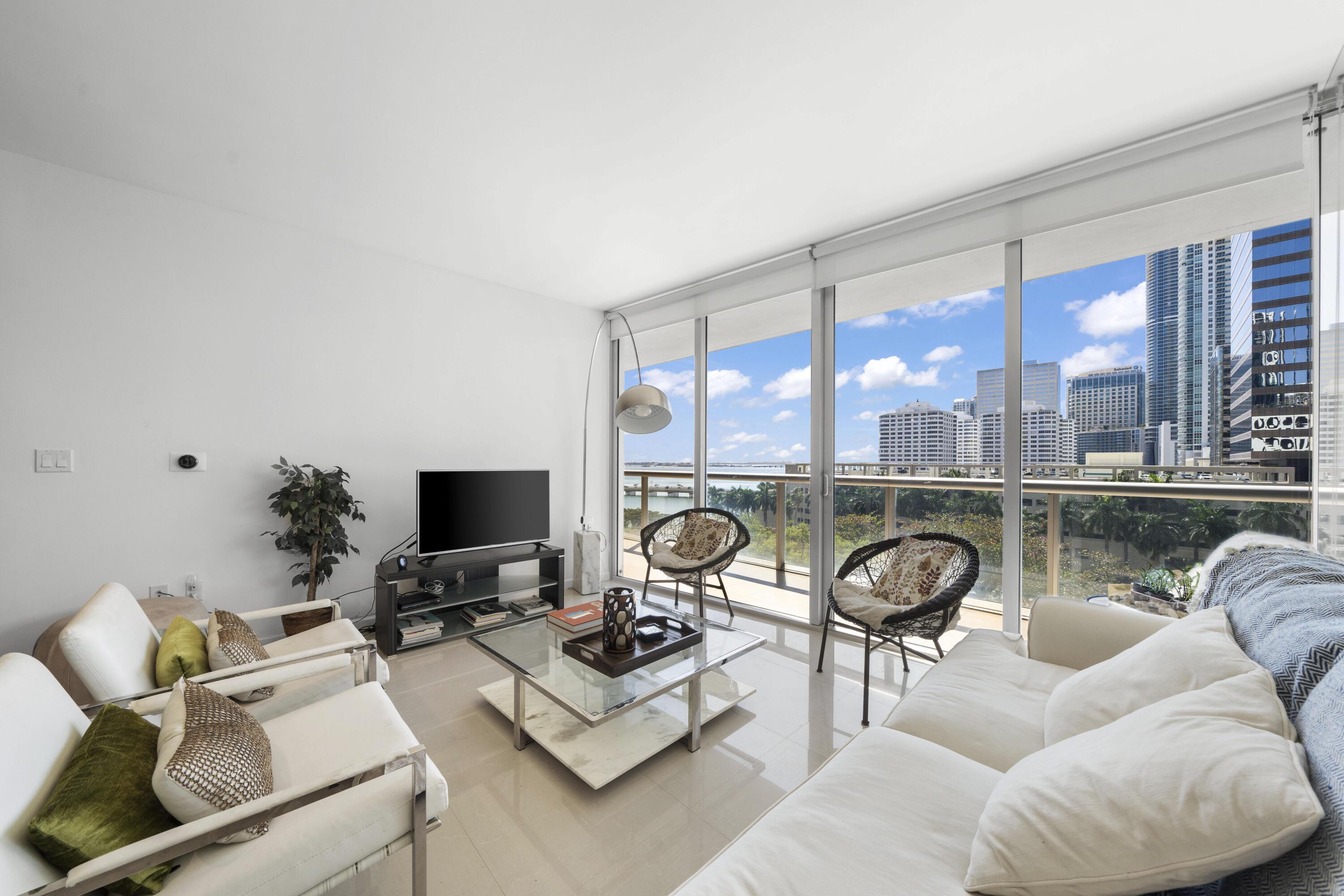 495 Brickell Avenue 811, Miami, FL 33131, Miami - Photo 3