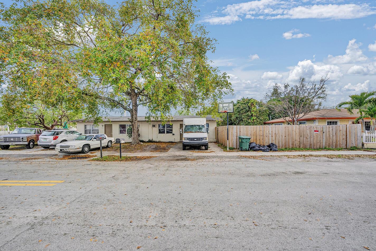 2100 NW 27th Street, Oakland Park, FL 33311, Oakland Park - Photo 5
