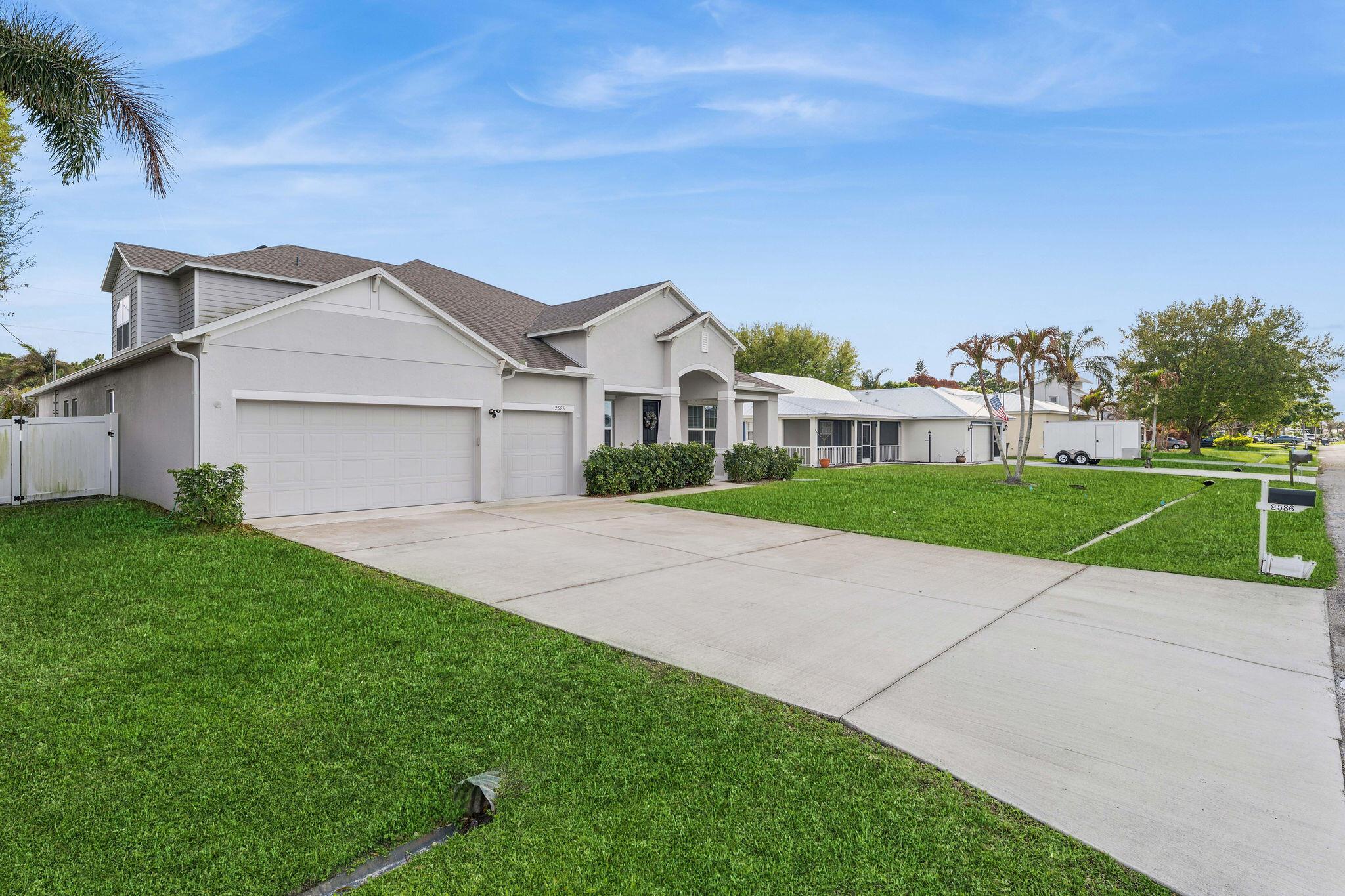 2586 SE Victory Avenue, Port St. Lucie, FL 34952, Port St. Lucie - Photo 4