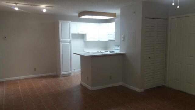 651 Lyons Road 10-105, Coconut Creek, FL 33063, Coconut Creek - Photo 3
