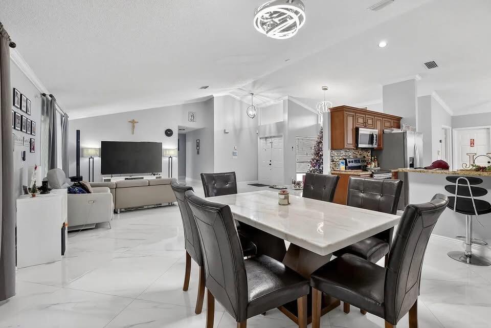 12623 SW 8th Court, Davie, FL 33325, Davie - Photo 2