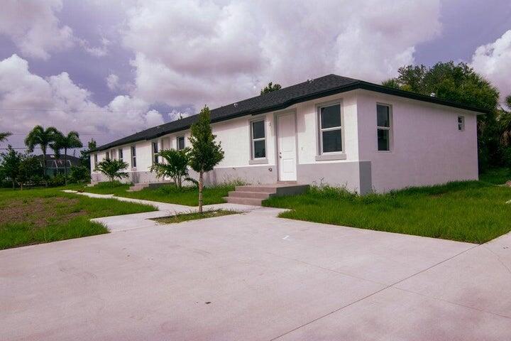 260 W Rotonda Blvd W W 3, Rotonda West, FL 33947, Rotonda West - Photo 4