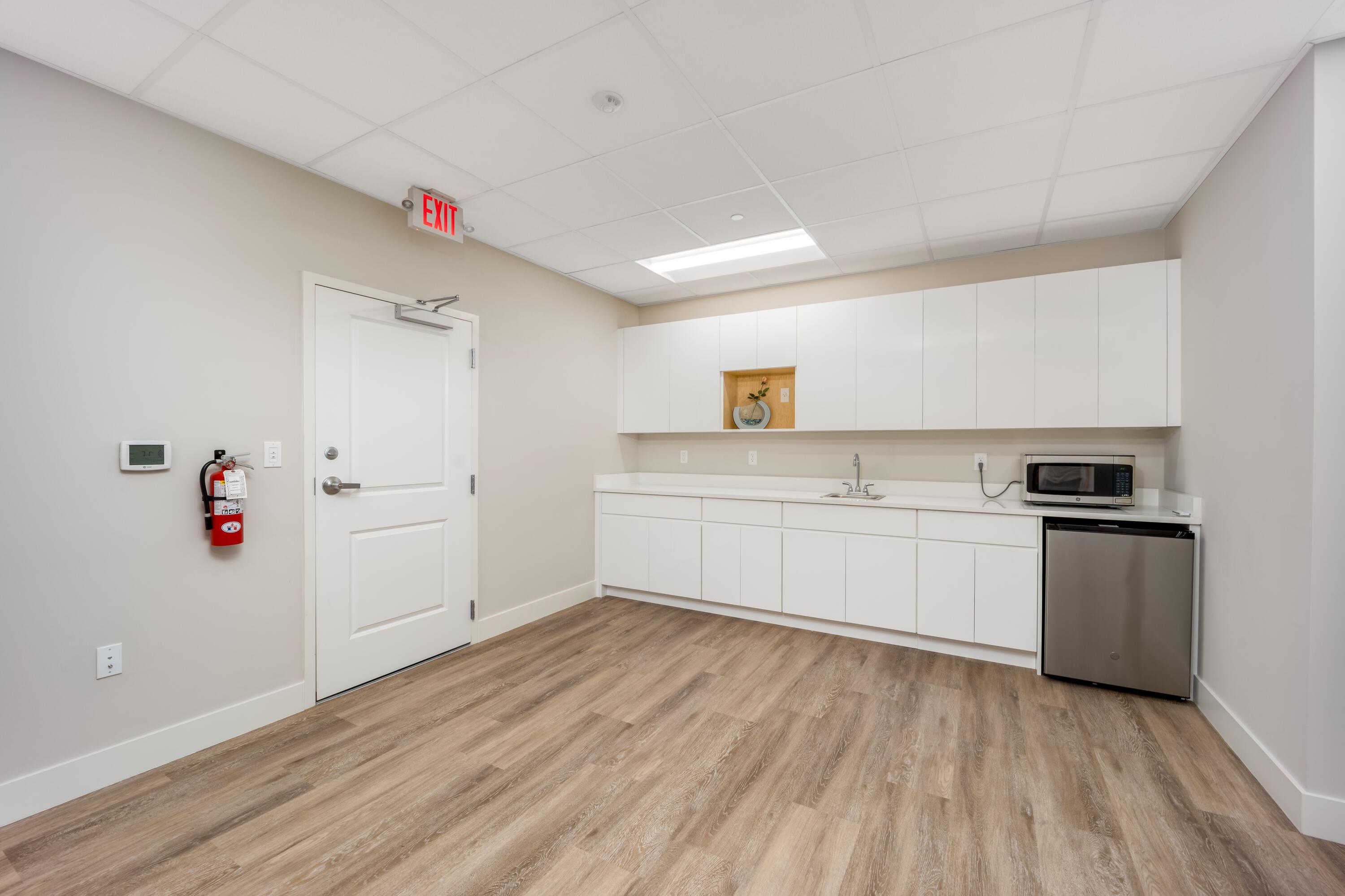 41 SW Seminole Street 211, Stuart, FL 34994, Stuart - Photo 5