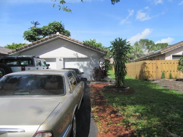 1722 NW 93rd Terrace, Coral Springs, FL 33071, Coral Springs - Photo 2