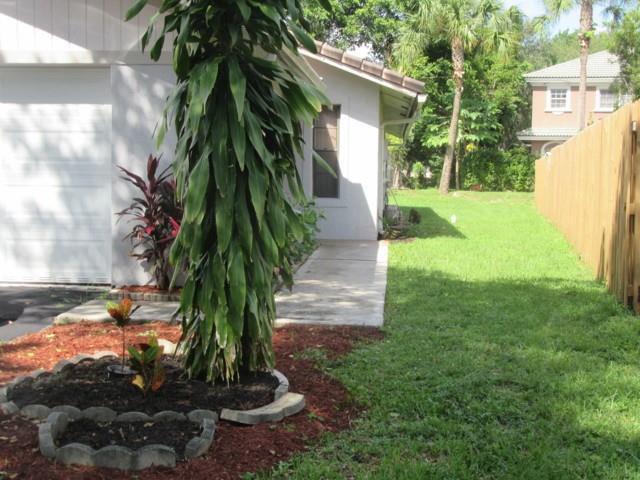 1722 NW 93rd Terrace, Coral Springs, FL 33071, Coral Springs - Photo 3