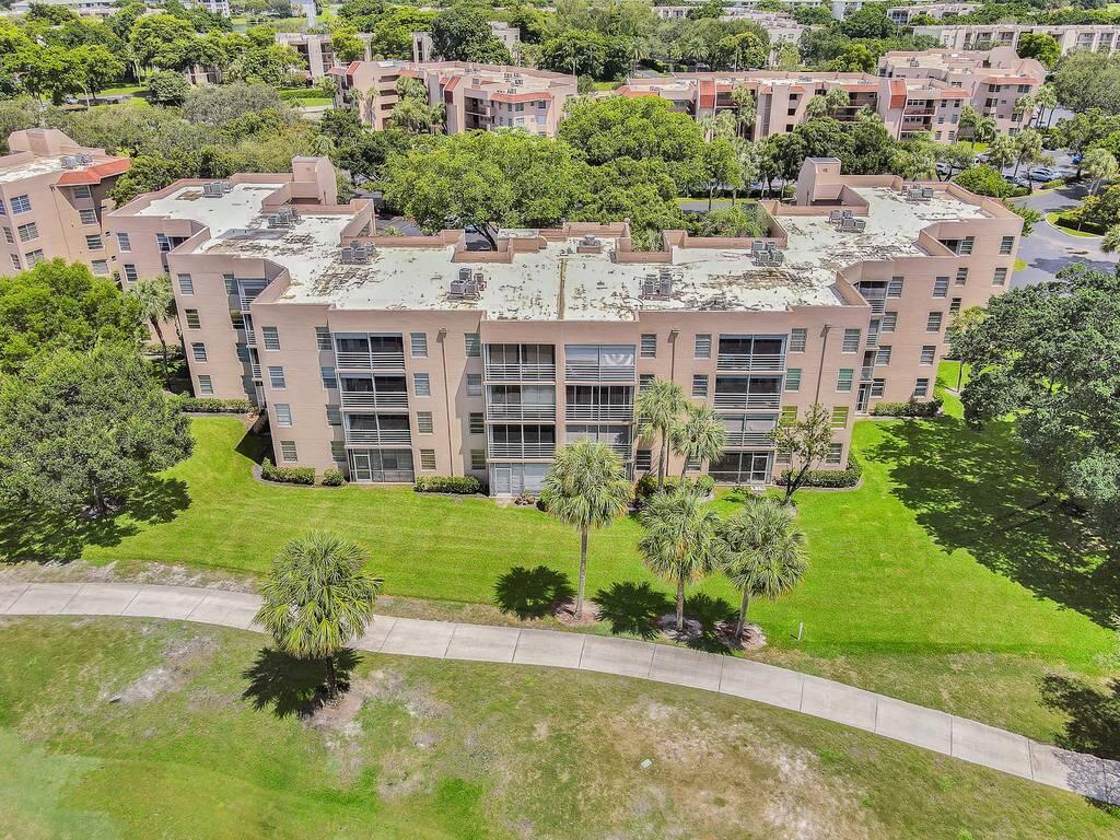 9531 Seagrape Drive 305, Davie, FL 33324, Davie