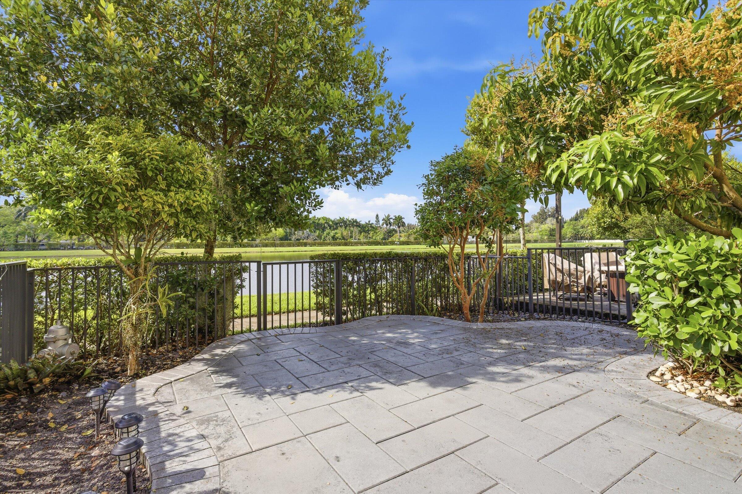 5884 Mustang Manor, Davie, FL 33314, Davie - Photo 5