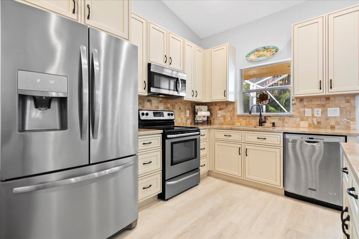 10174 Plum Street, Palm Beach Gardens, FL 33410, Palm Beach Gardens - Photo 5