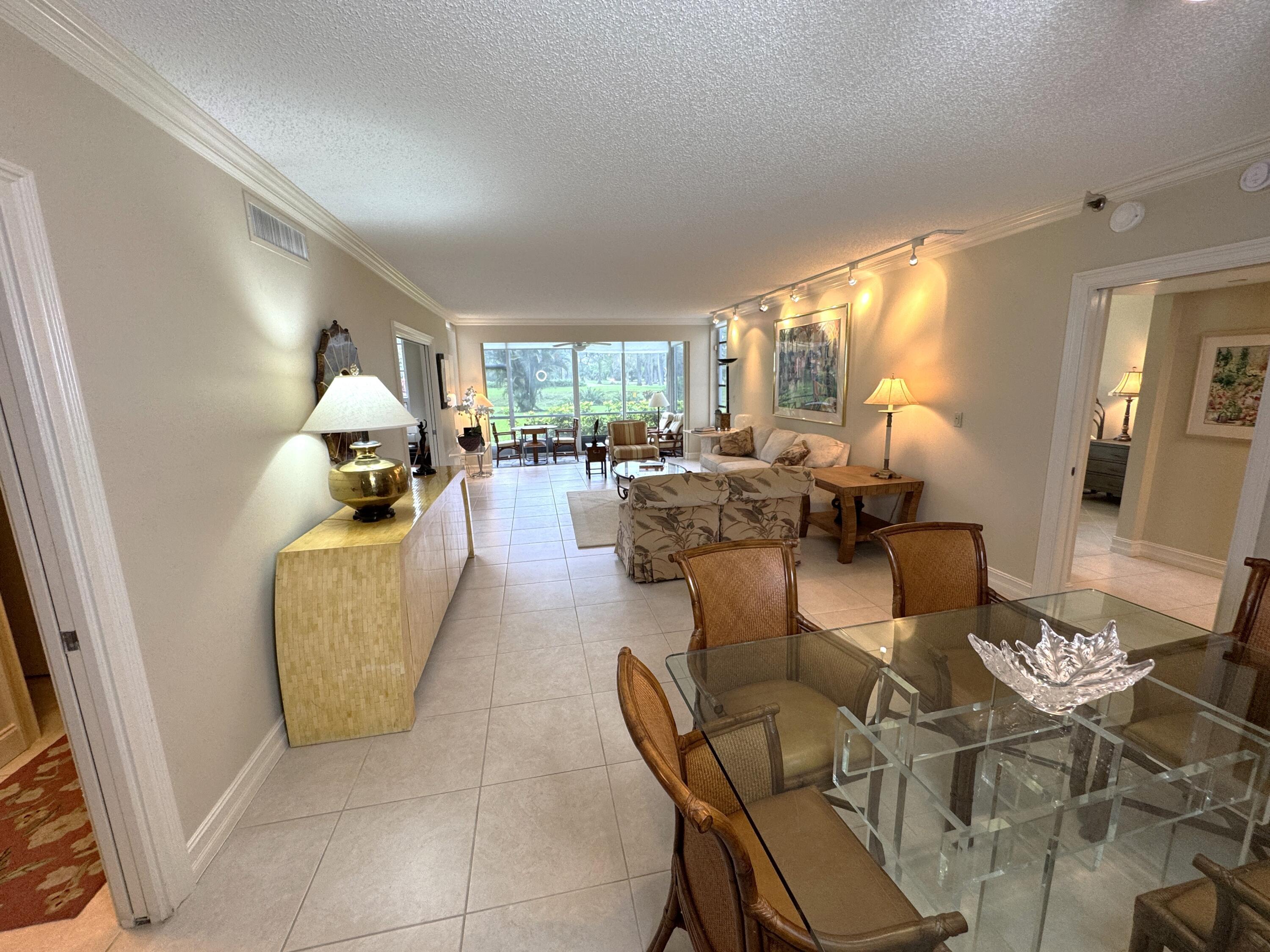 625 Oaks Drive 106, Pompano Beach, FL 33069, Pompano Beach