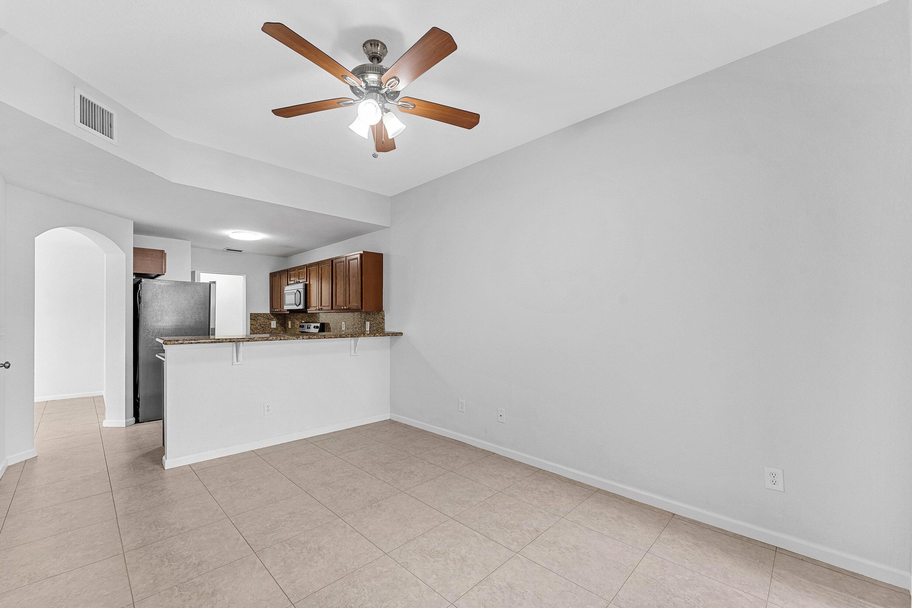 6515 Diamond Springs Terrace 2404, West Palm Beach, FL 33411, West Palm Beach - Photo 5