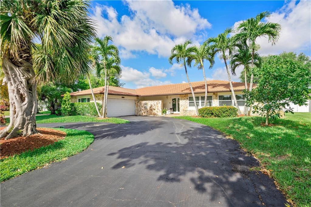 208 NW 91st Avenue, Coral Springs, FL 33071, Coral Springs