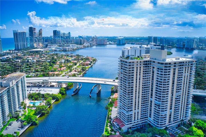 19355 Turnberry Way 3d, Miami, FL 33180, Miami