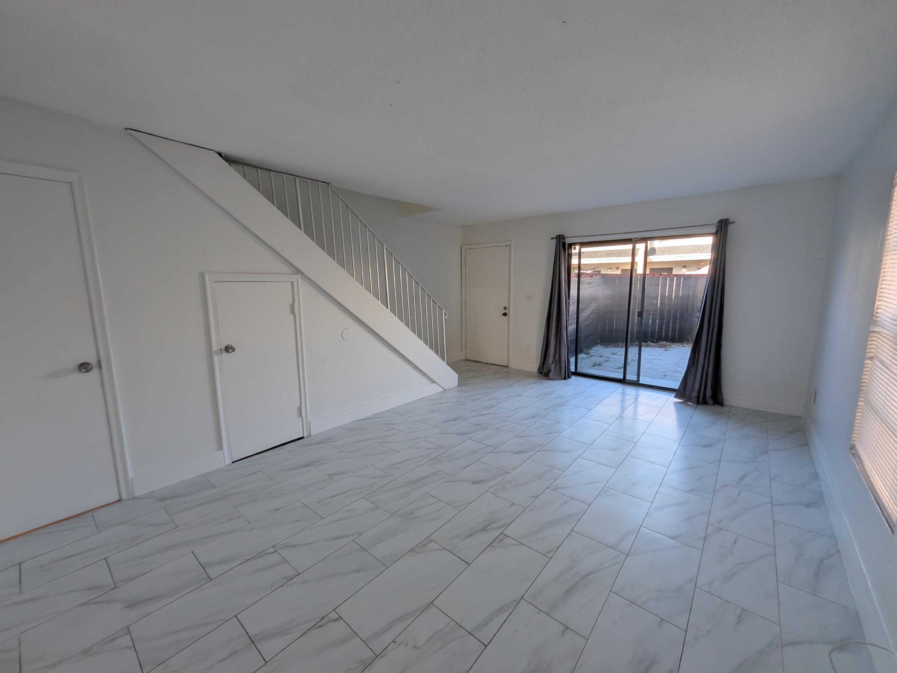 2456 NW 52nd Avenue 2456, Lauderhill, FL 33313, Lauderhill - Photo 4