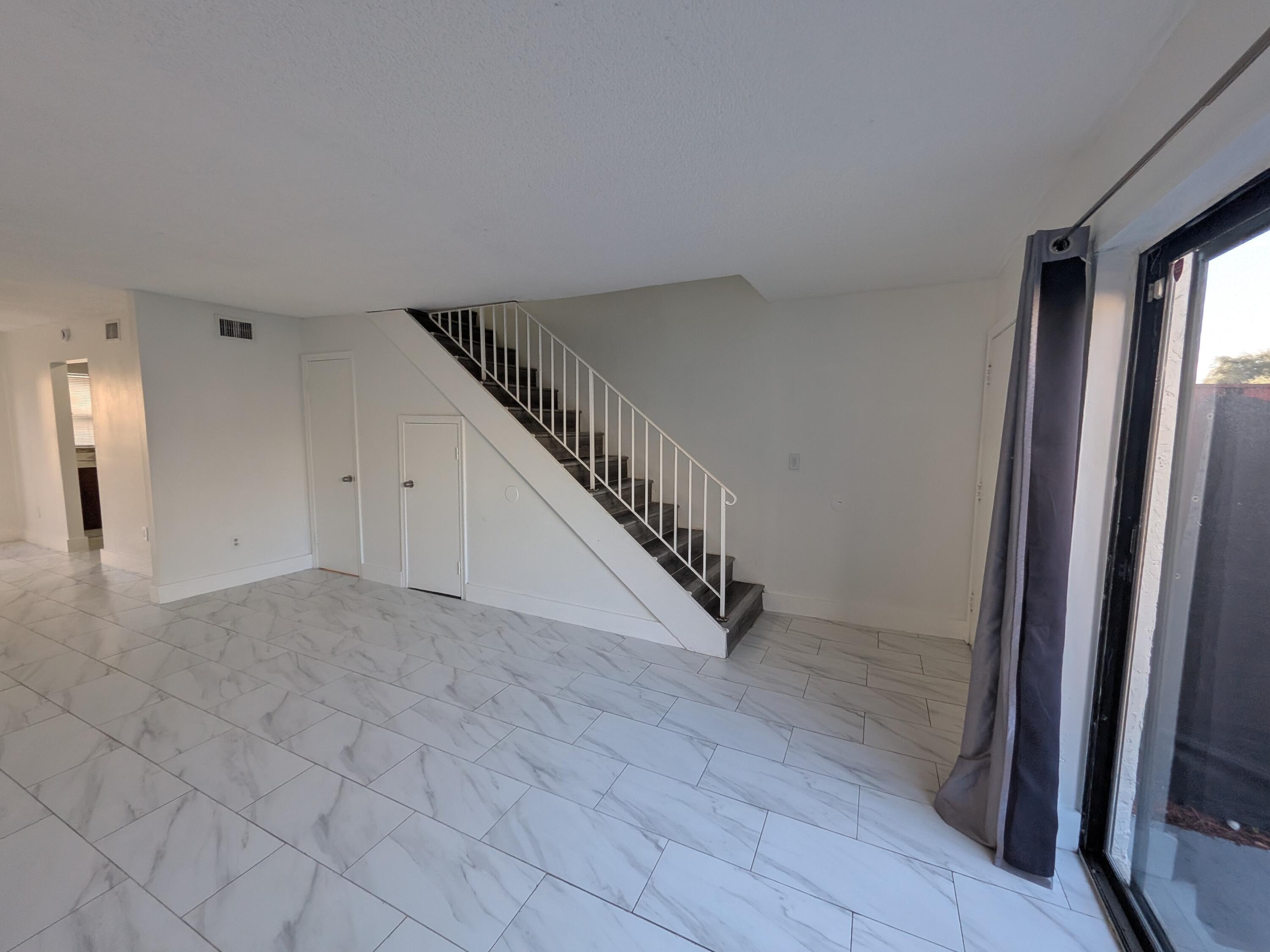 2456 NW 52nd Avenue 2456, Lauderhill, FL 33313, Lauderhill - Photo 5