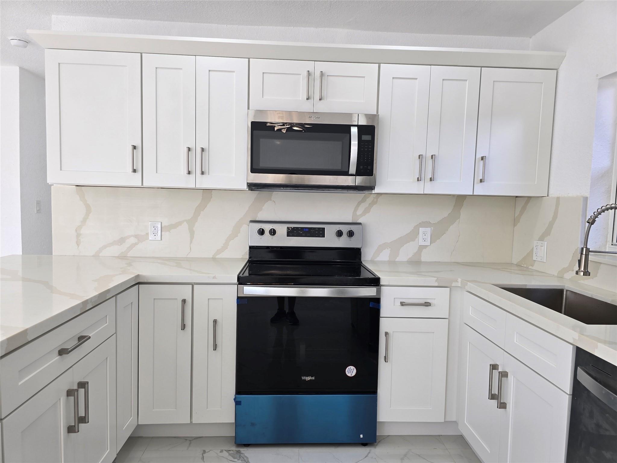 1848 NW 55th Avenue 4x, Lauderhill, FL 33313, Lauderhill - Photo 3