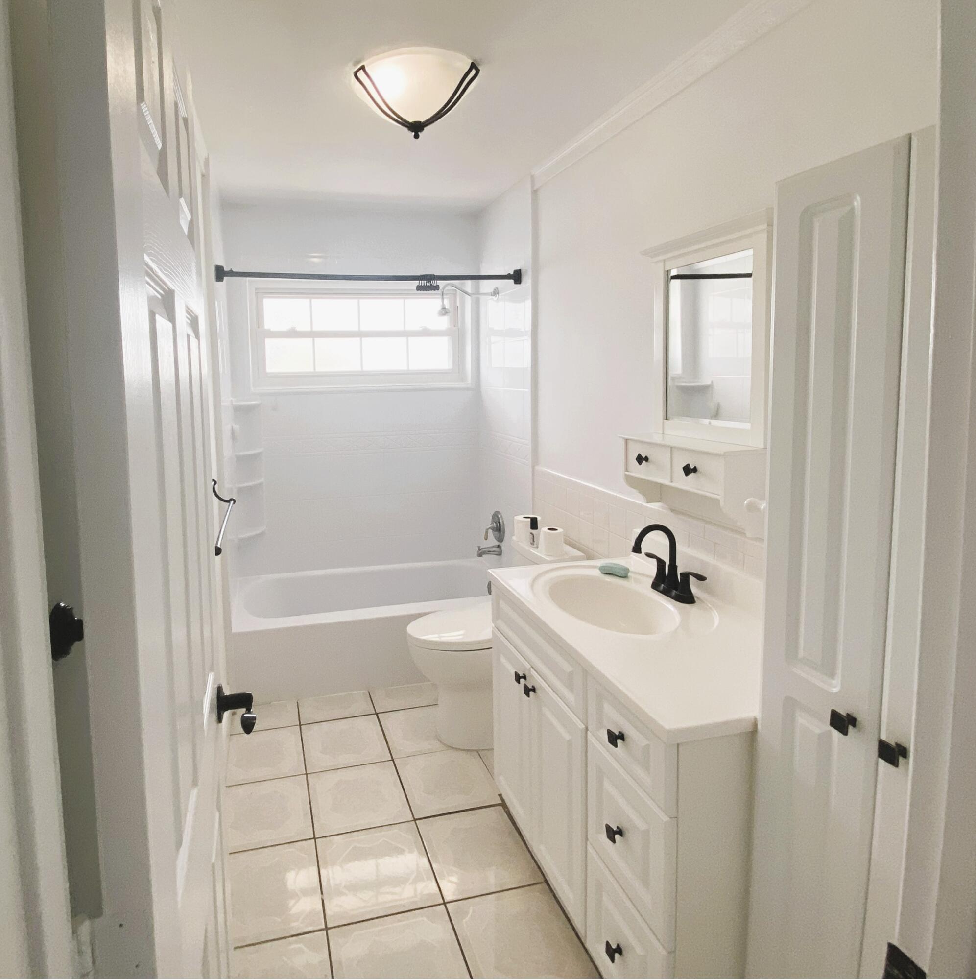 4570 NW 16th Avenue, Tamarac, FL 33309, Tamarac - Photo 5