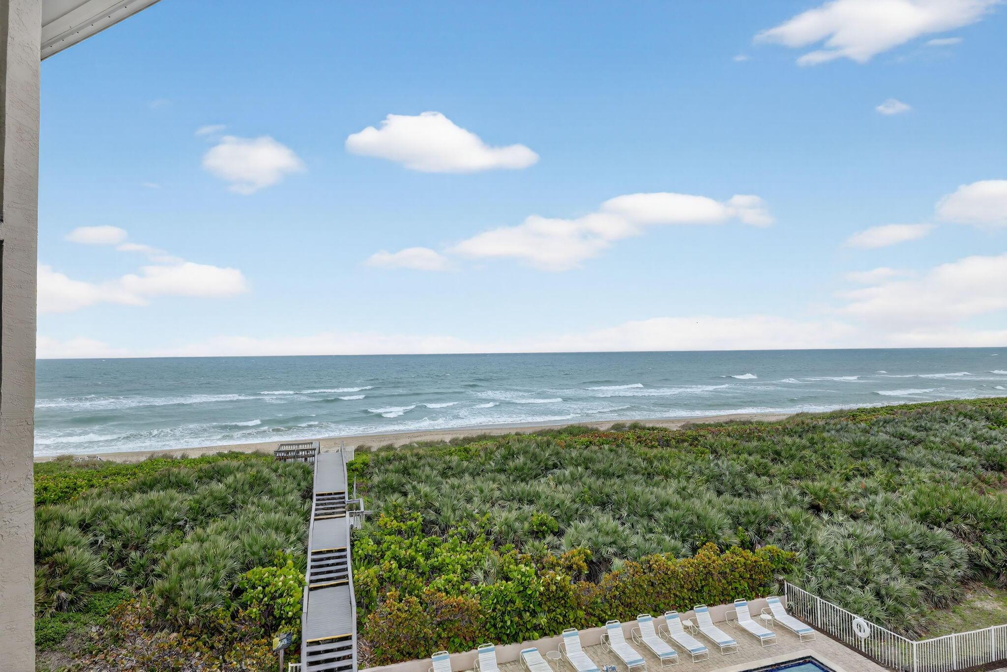 429 NE Tradewind 303, Hutchinson Island, FL 34996, Hutchinson Island - Photo 2