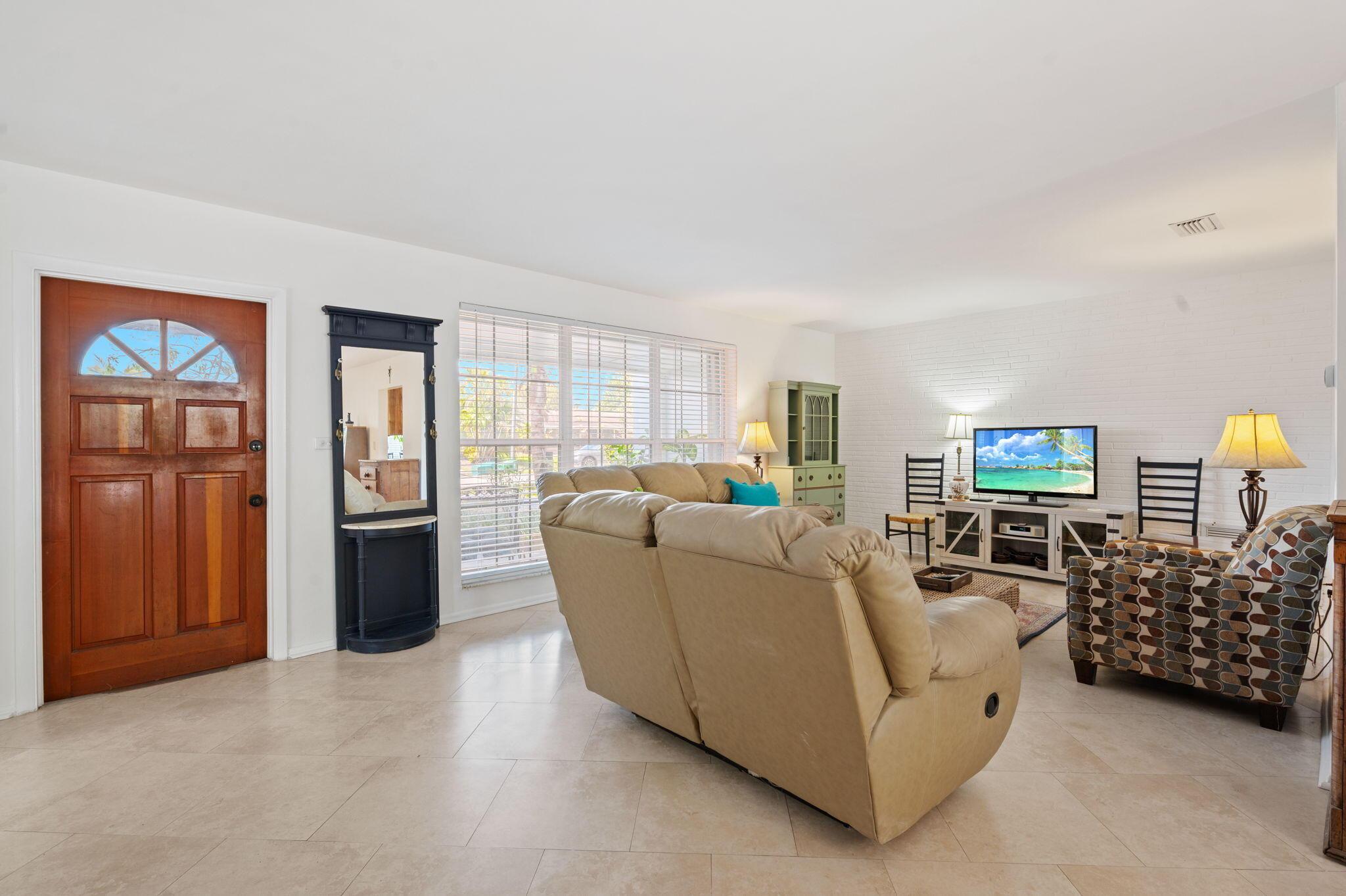 4954 SW 91st Avenue, Cooper City, FL 33328, Cooper City - Photo 3