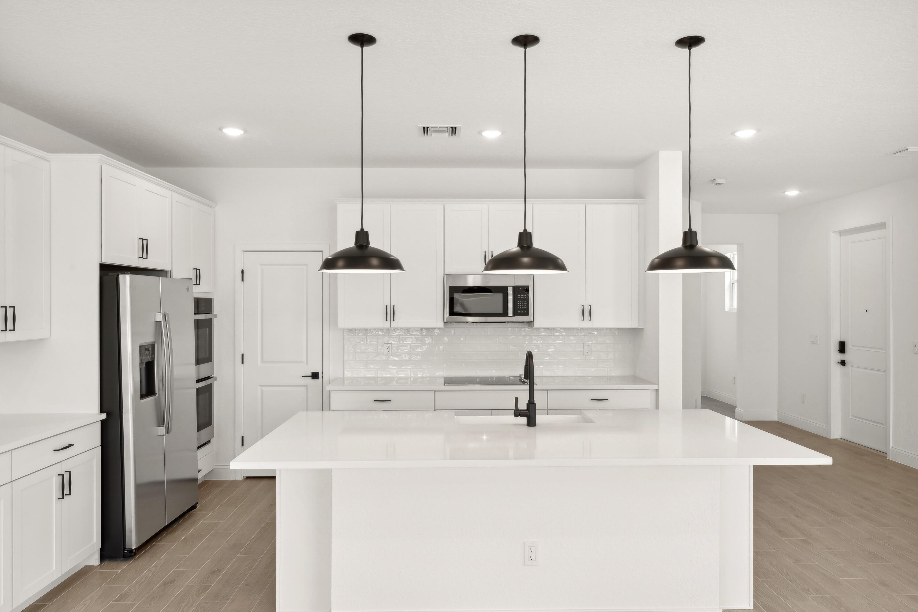 184 SE Birch Terrace, Stuart, FL 34997, Stuart - Photo 3