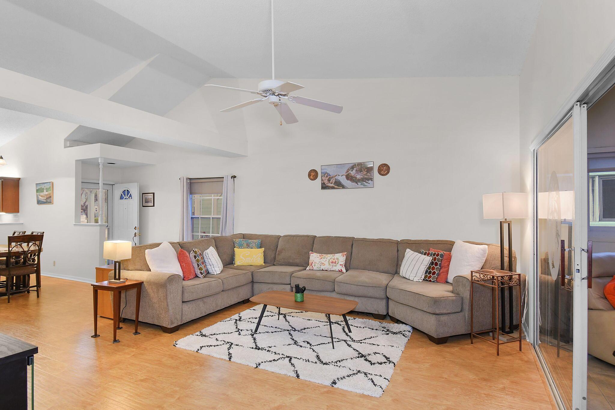 4072 Gator Trace Road, Fort Pierce, FL 34982, Fort Pierce - Photo 4