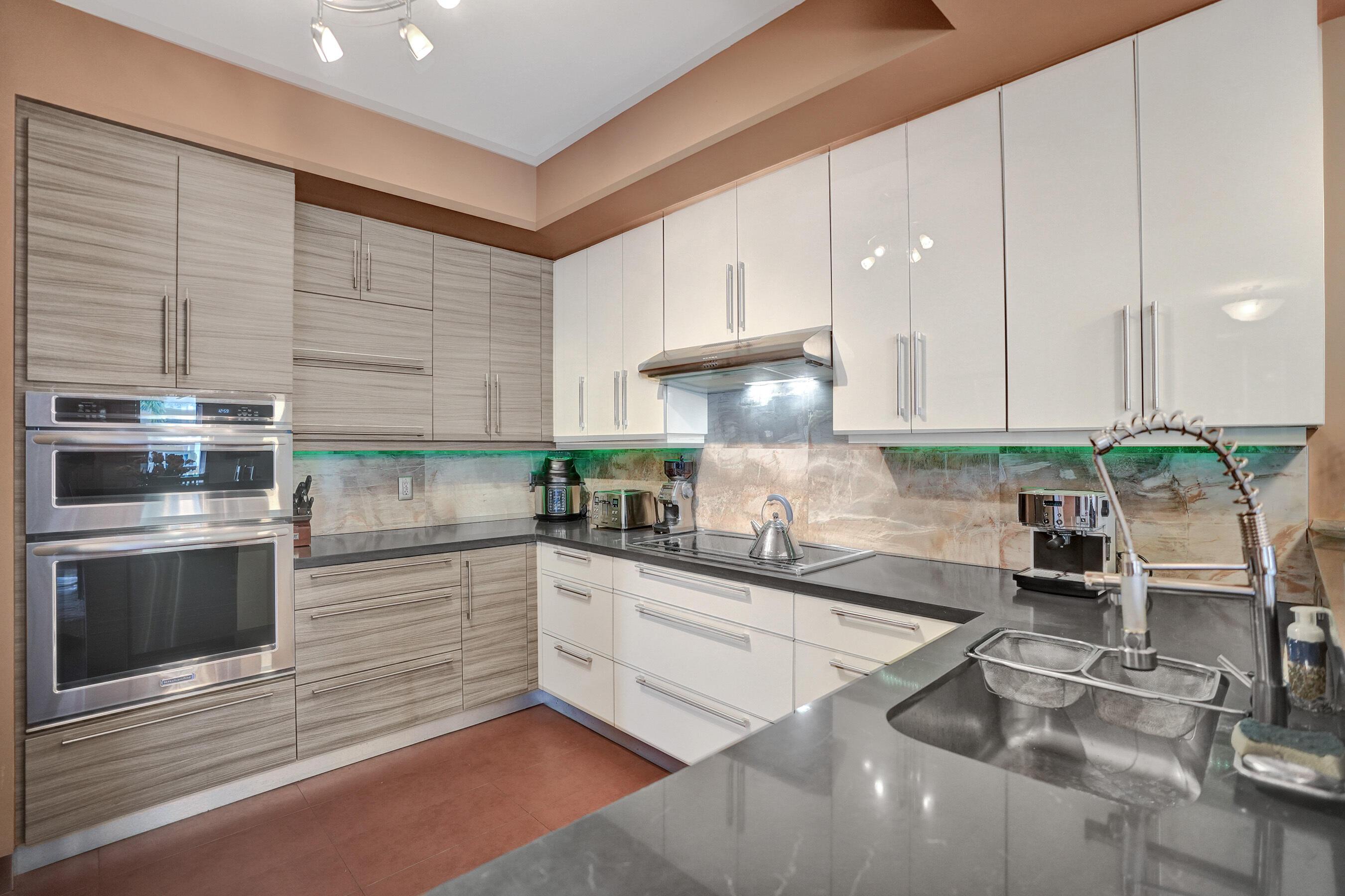 2617 NE 14th Avenue 304, Wilton Manors, FL 33334, Wilton Manors