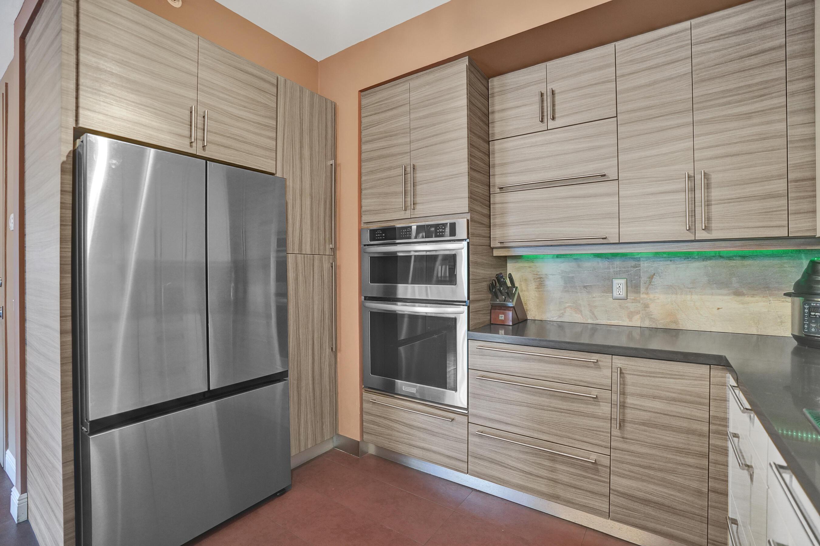 2617 NE 14th Avenue 304, Wilton Manors, FL 33334, Wilton Manors - Photo 3