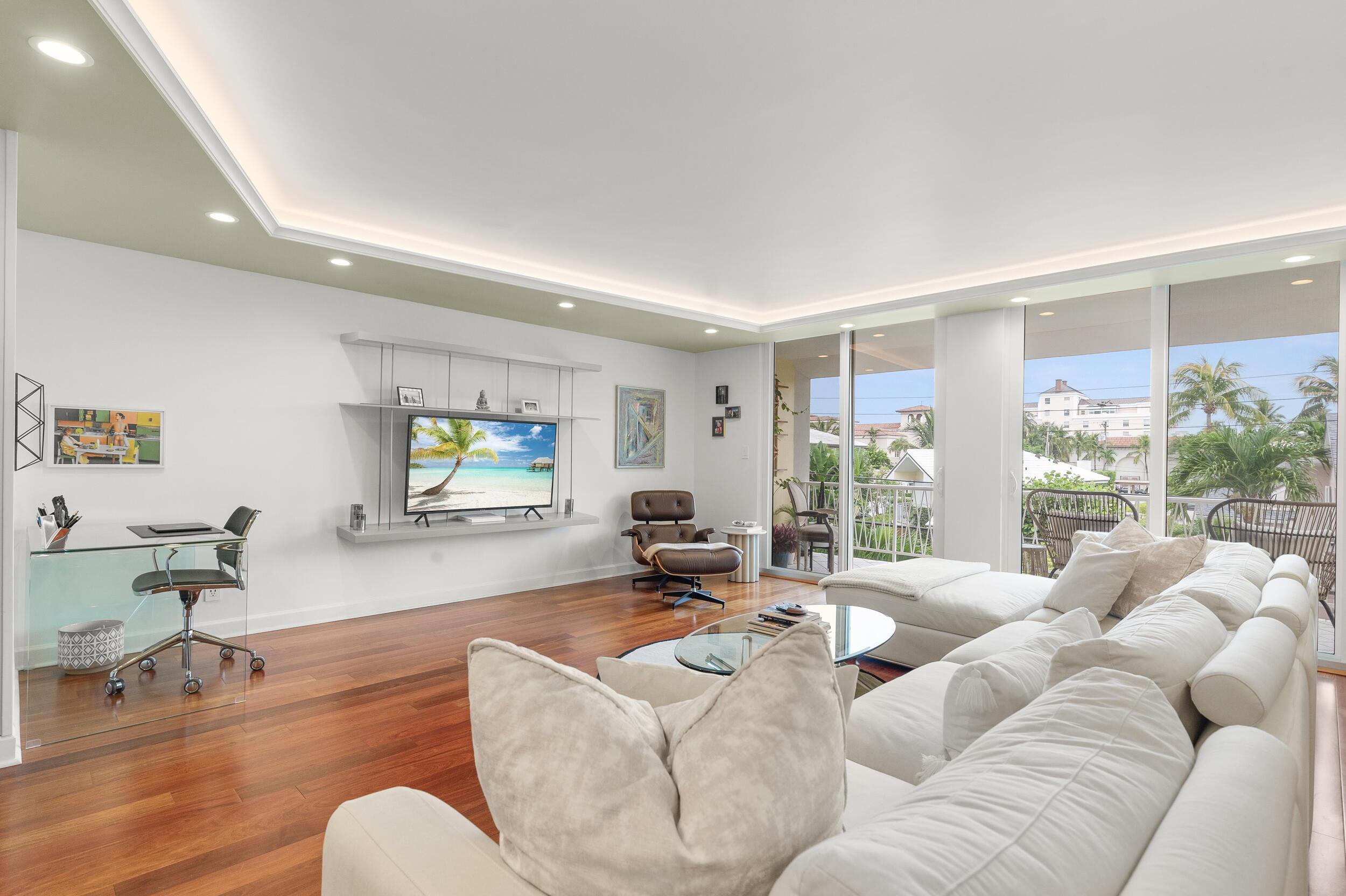 170 Chilean Avenue 3c, Palm Beach, FL 33480, Palm Beach - Photo 2