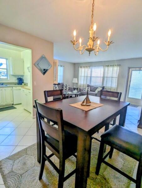 240 Sheffield J, West Palm Beach, FL 33417, West Palm Beach - Photo 3