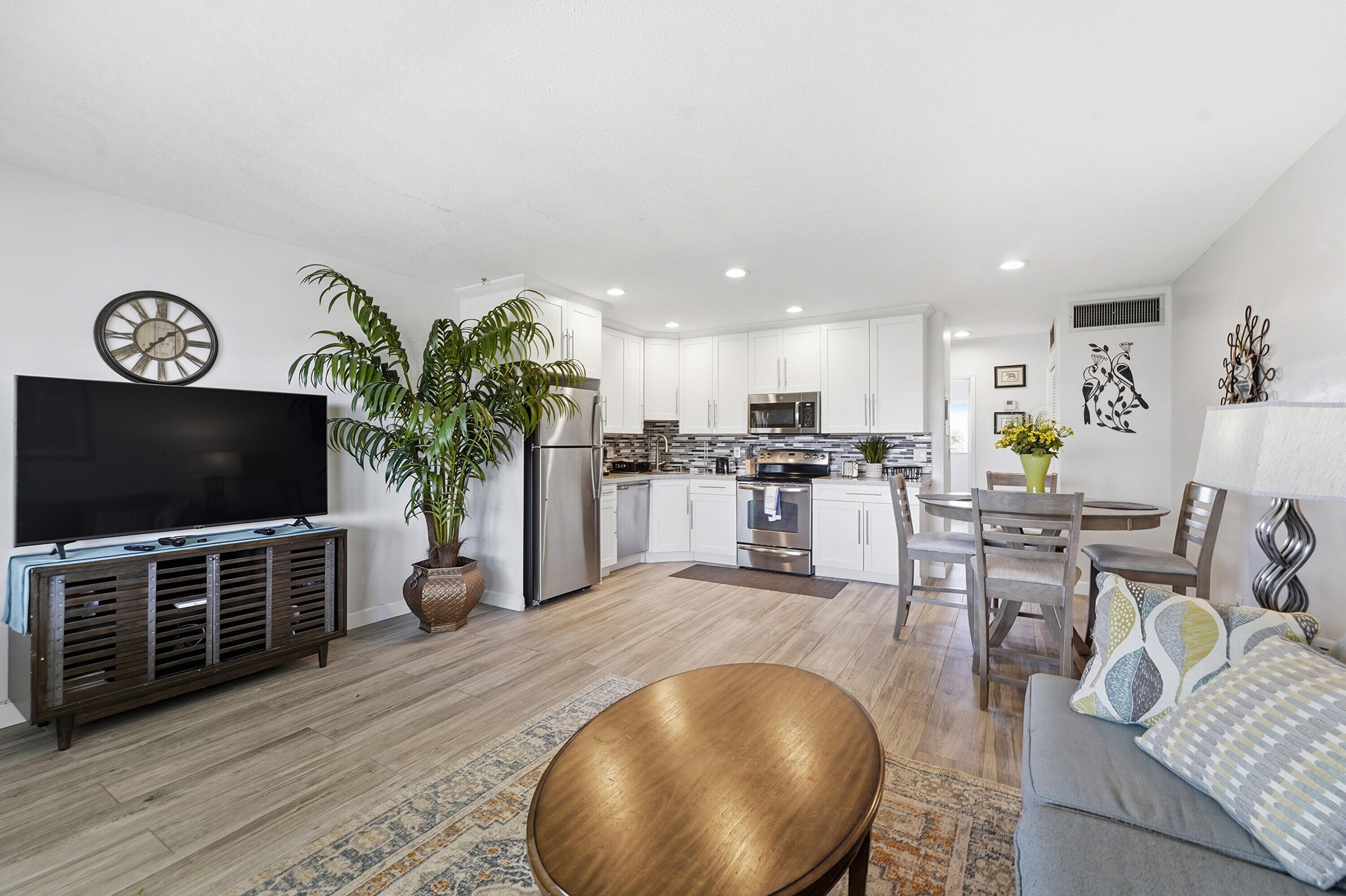 5208 NE 24th Terrace F314, Fort Lauderdale, FL 33308, Fort Lauderdale - Photo 3