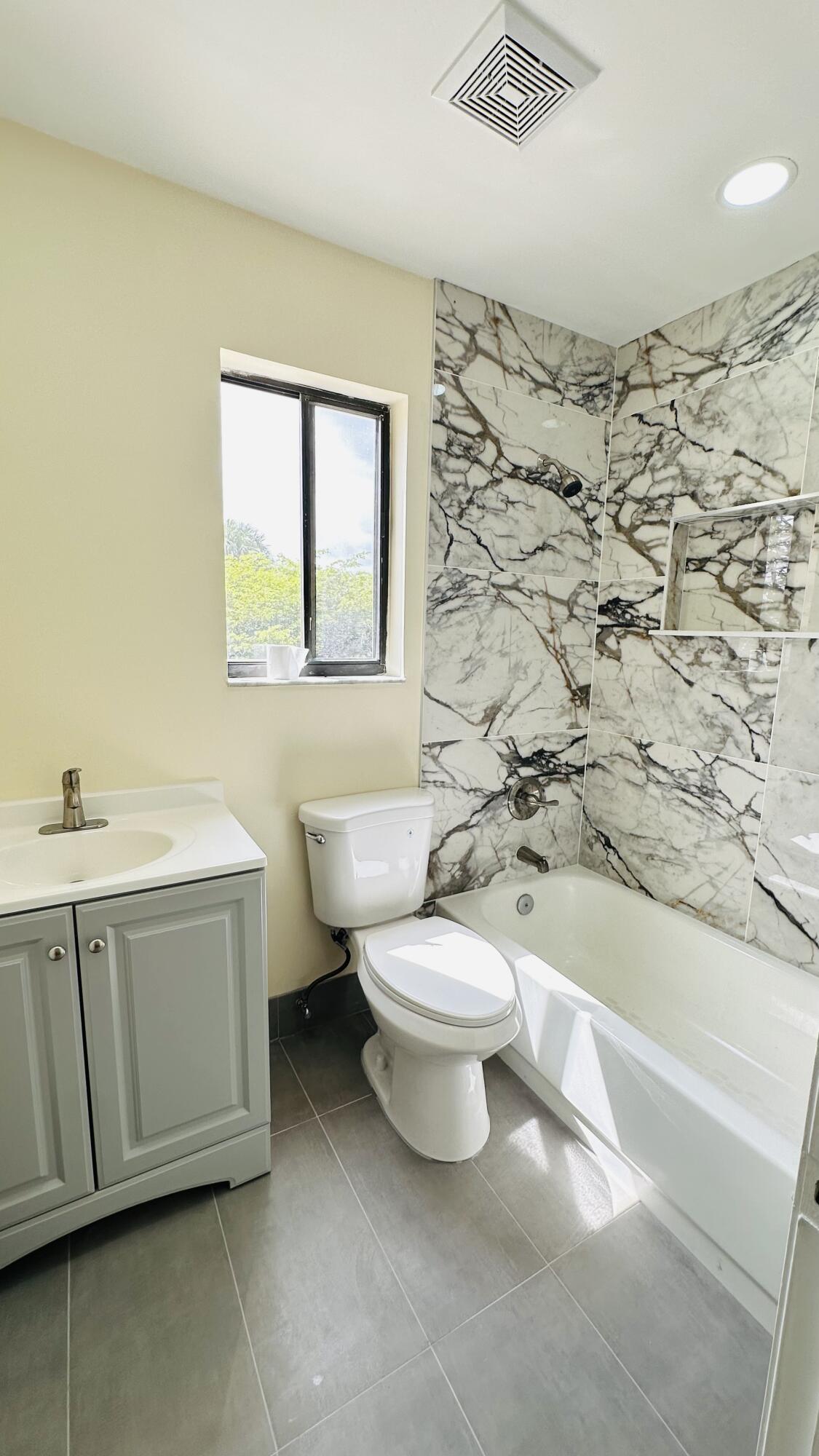 6077 Strawberry Fields Way, Lake Worth, FL 33467, Lake Worth - Photo 4