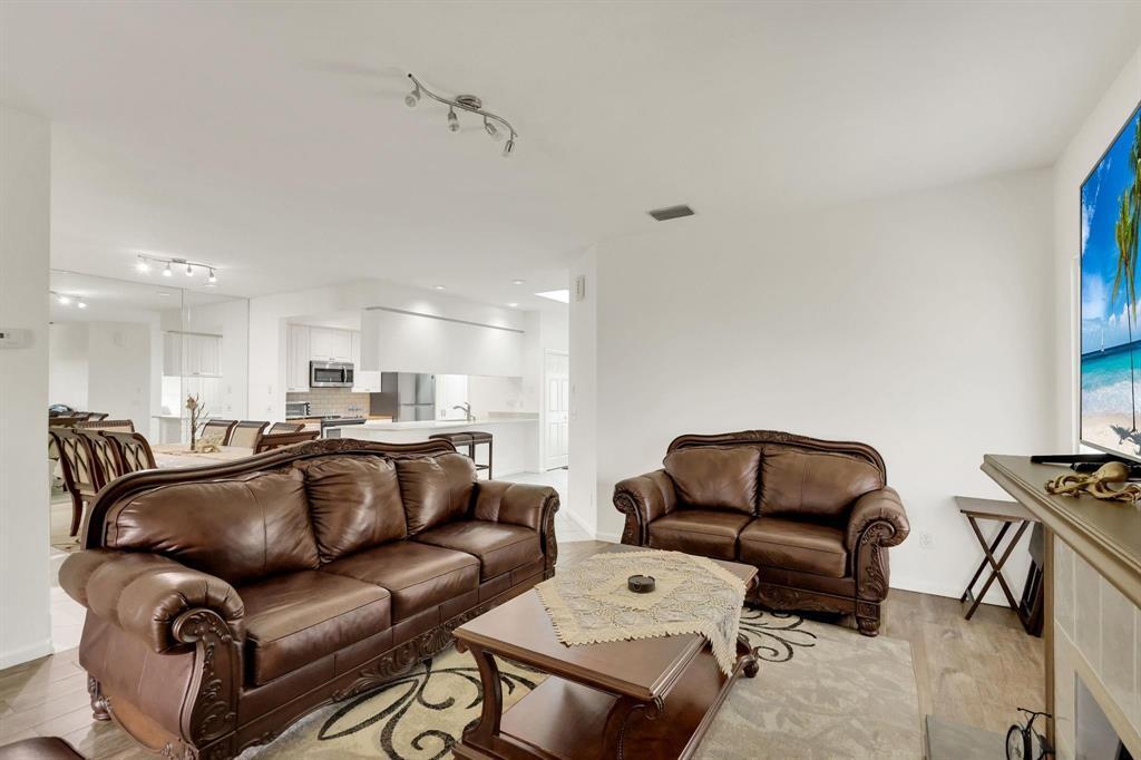 7334 Pine Creek Way, Port St. Lucie, FL 34986, Port St. Lucie - Photo 4