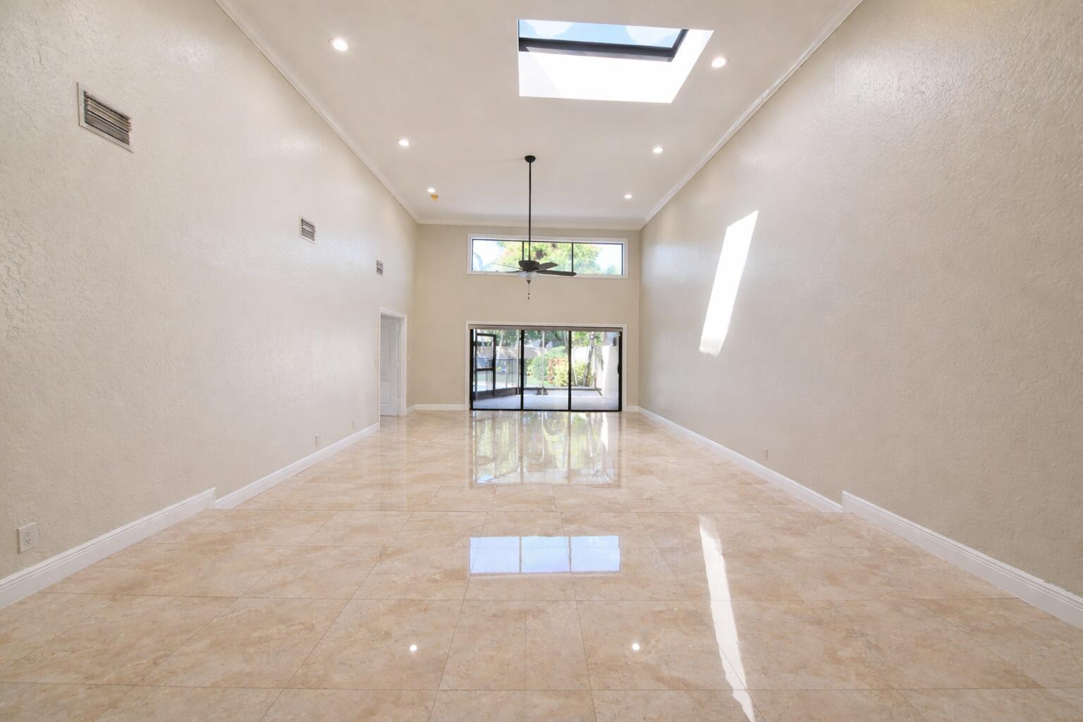 9044 Villa Portofino Circle, Boca Raton, FL 33496, Boca Raton - Photo 4